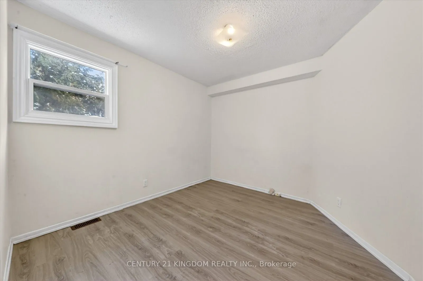 208 Palmerston Avenue