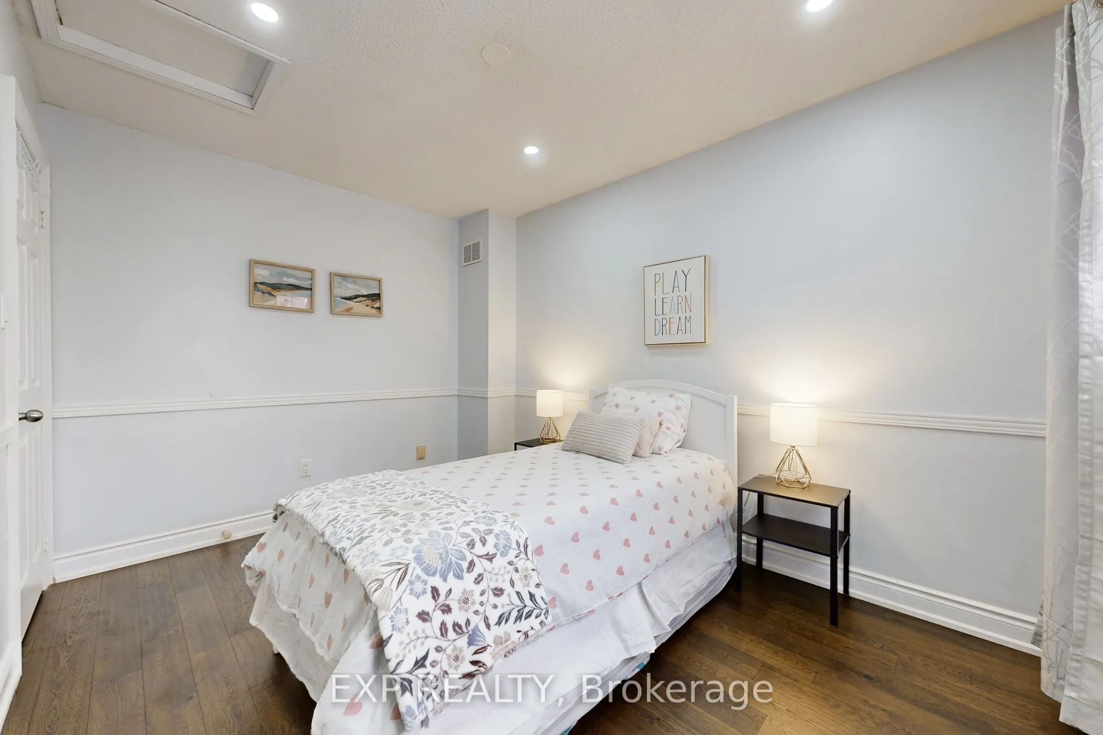 92 Hartrick Place