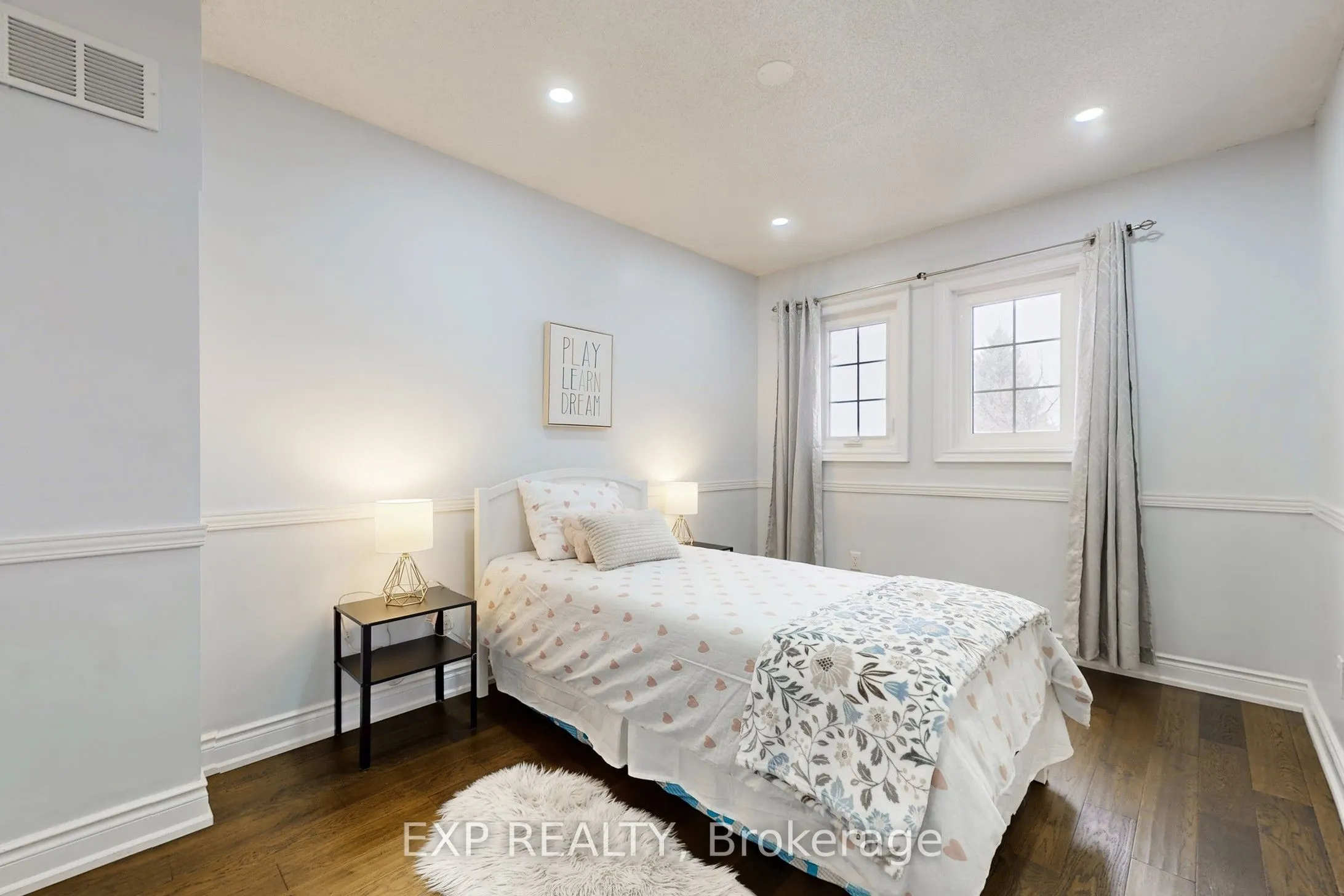 92 Hartrick Place