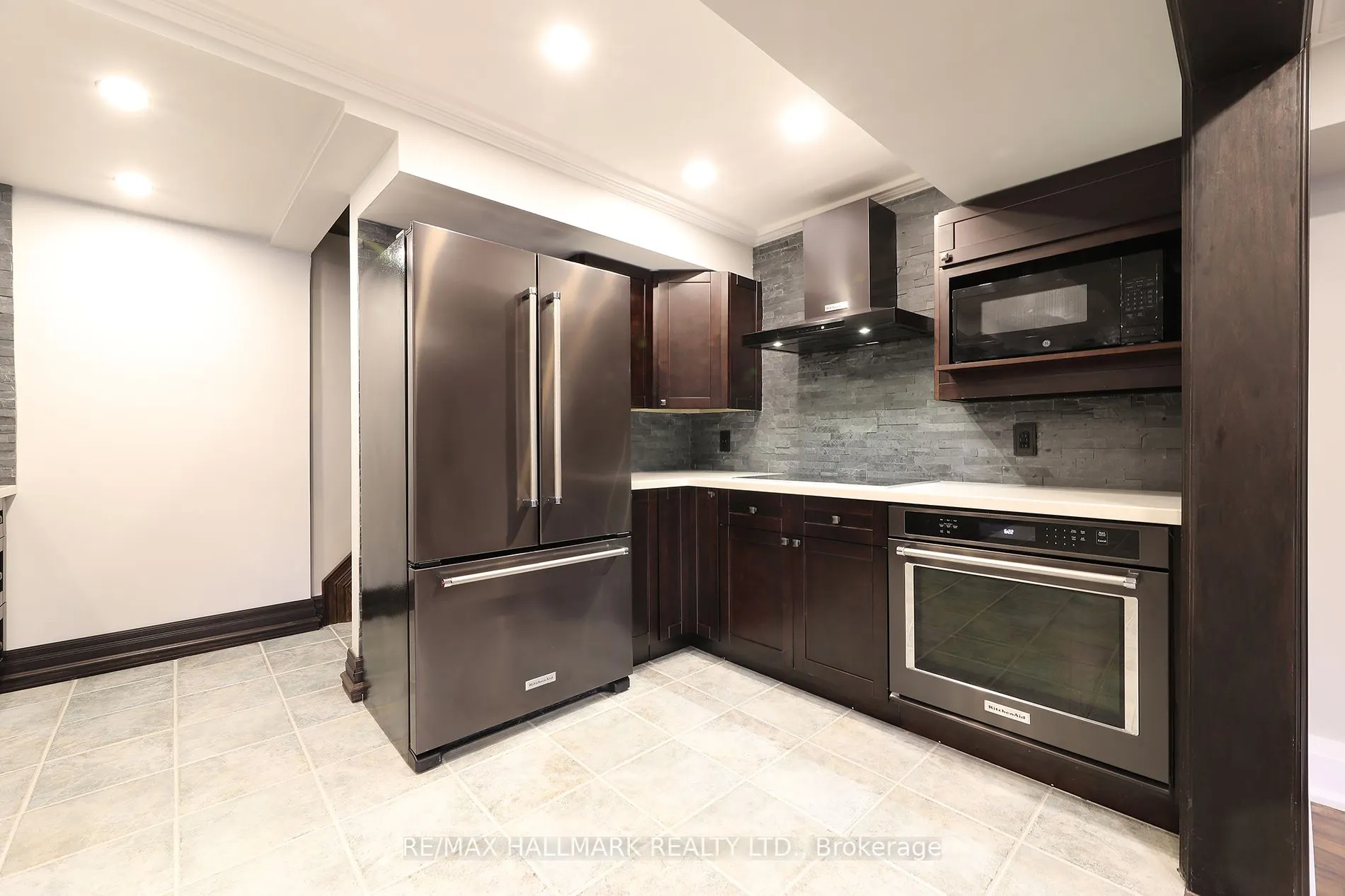 88 Colonel Danforth Trail