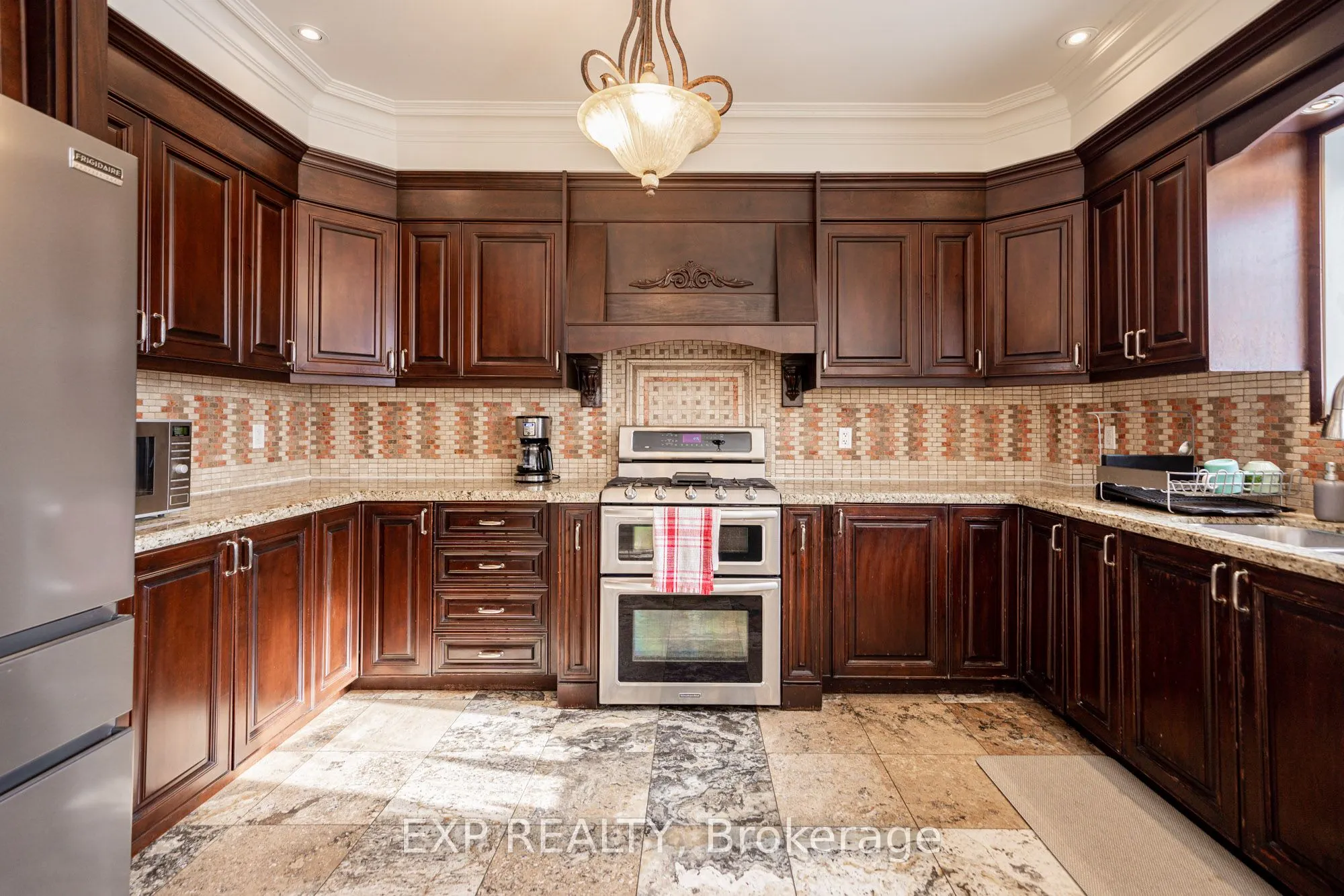 11 Bellvare Crescent