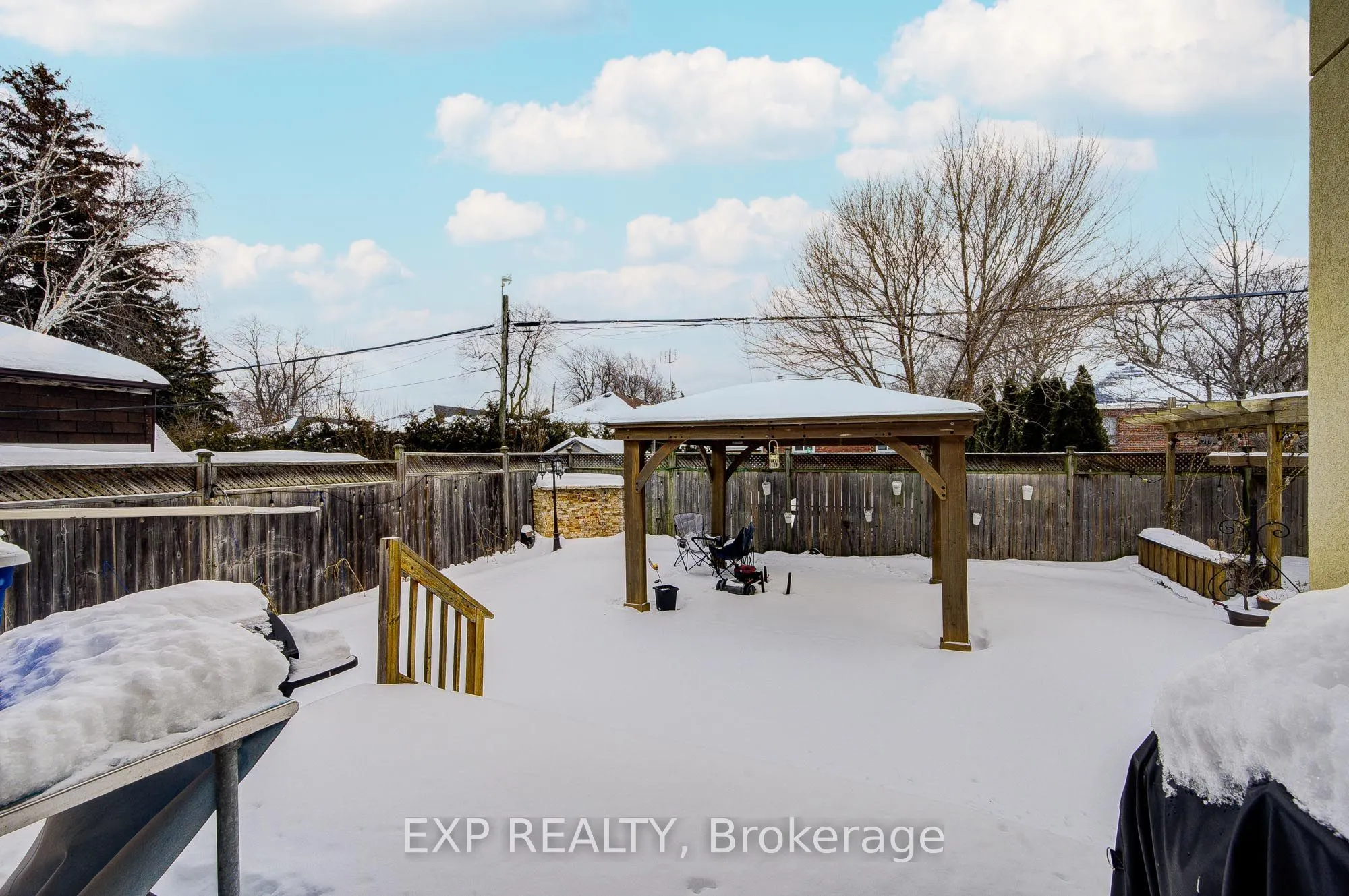 11 Bellvare Crescent
