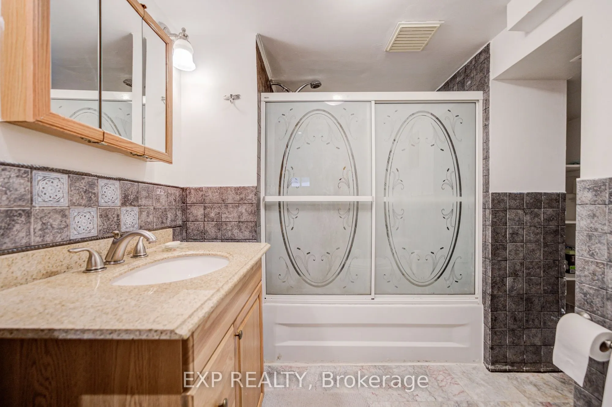 11 Bellvare Crescent
