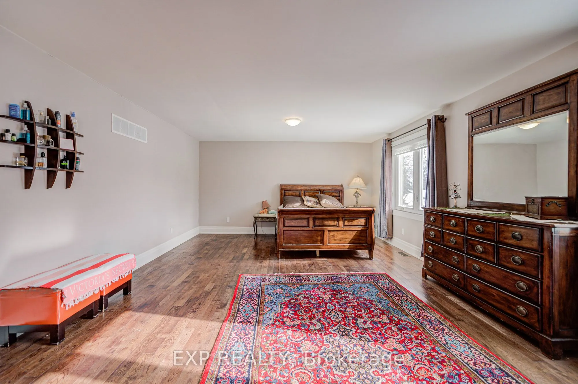 11 Bellvare Crescent