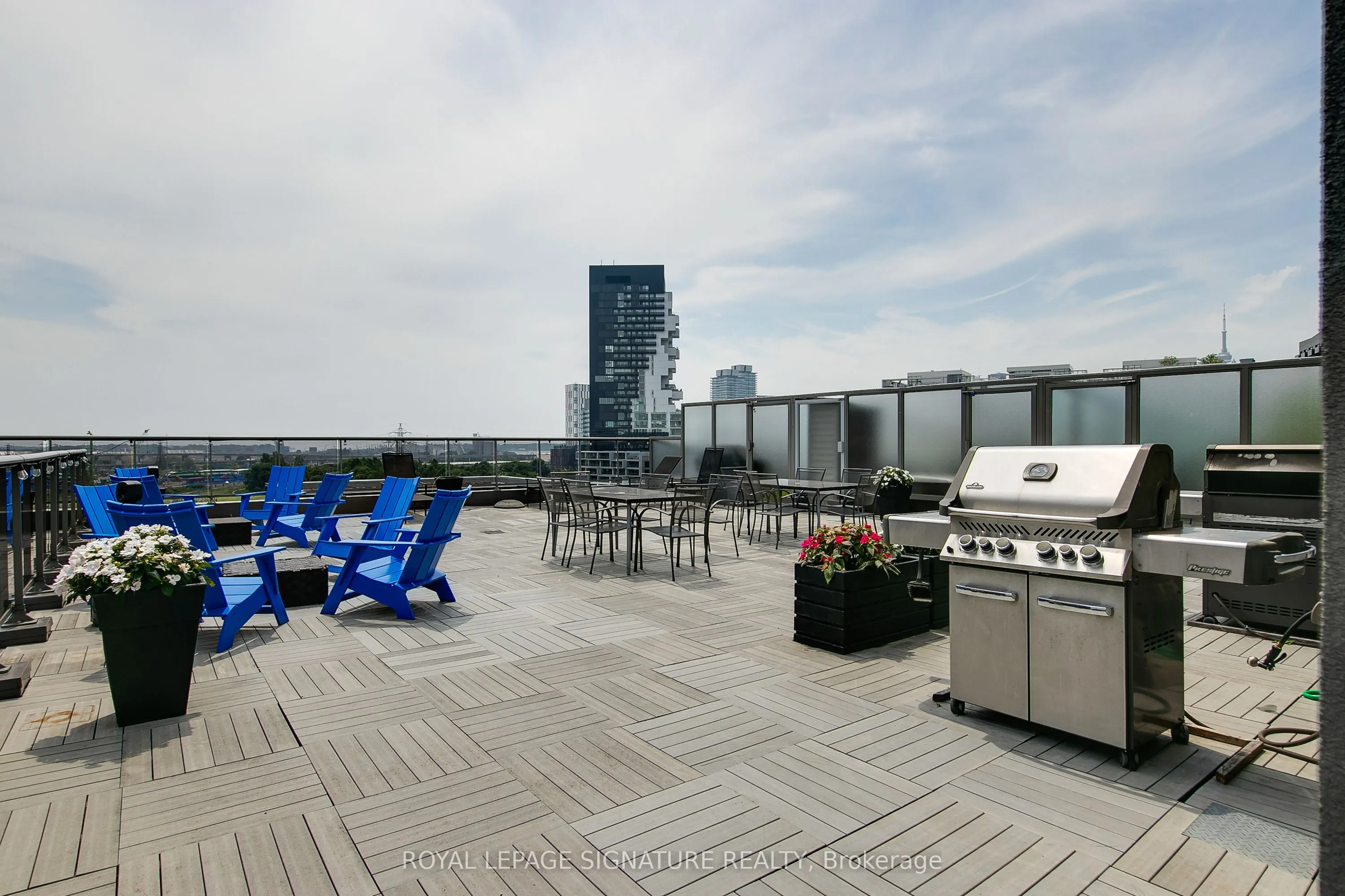 625 Queen Street E #211