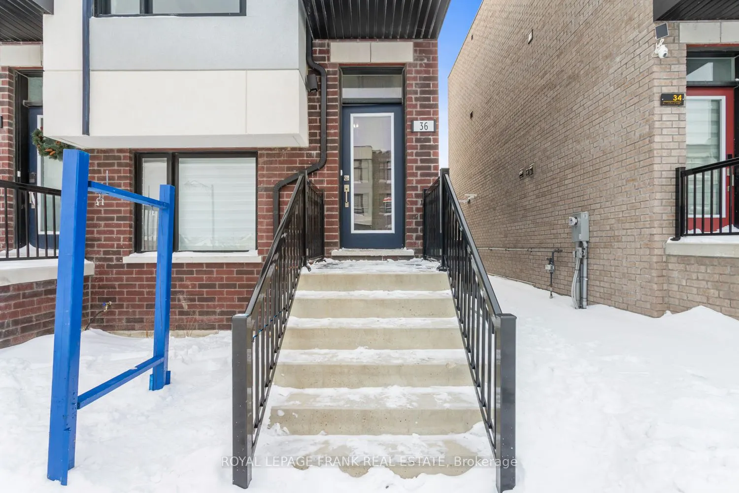 36 Bateson Street