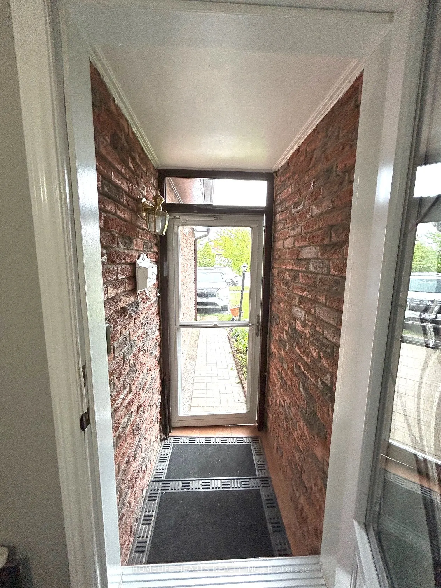 242 Braymore Boulevard