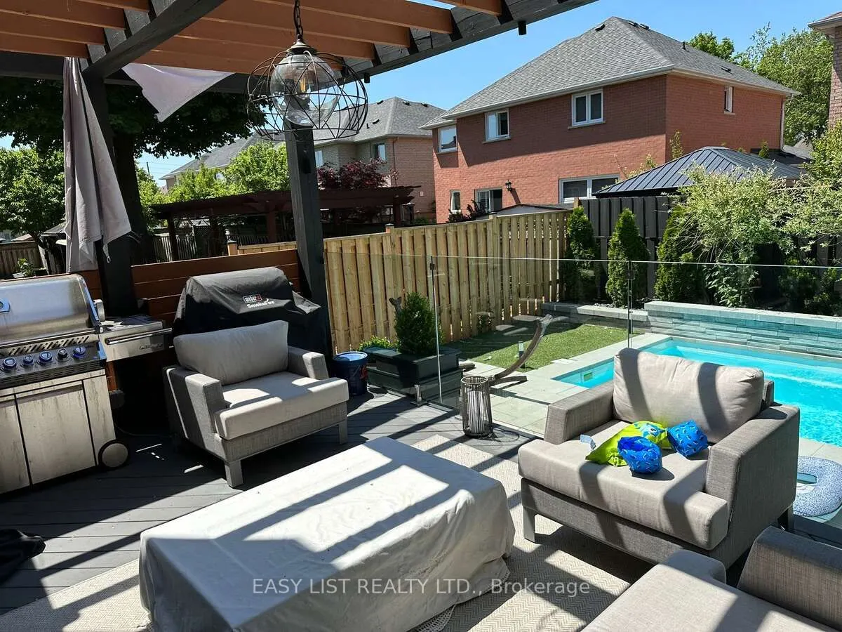 6 Devonridge Crescent