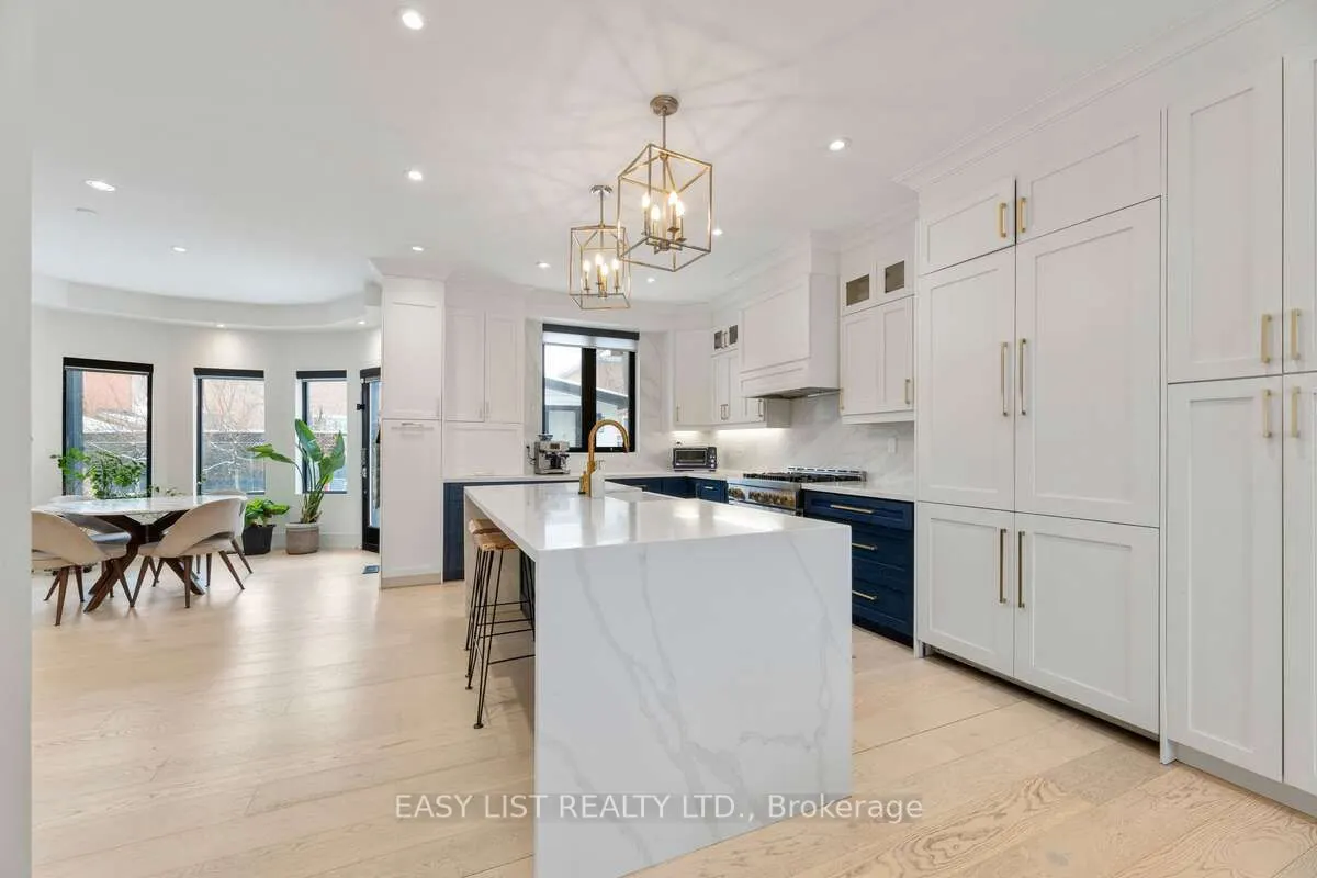 6 Devonridge Crescent