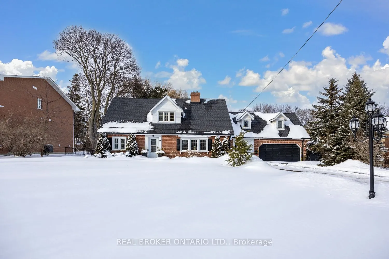 18 Concession Street W