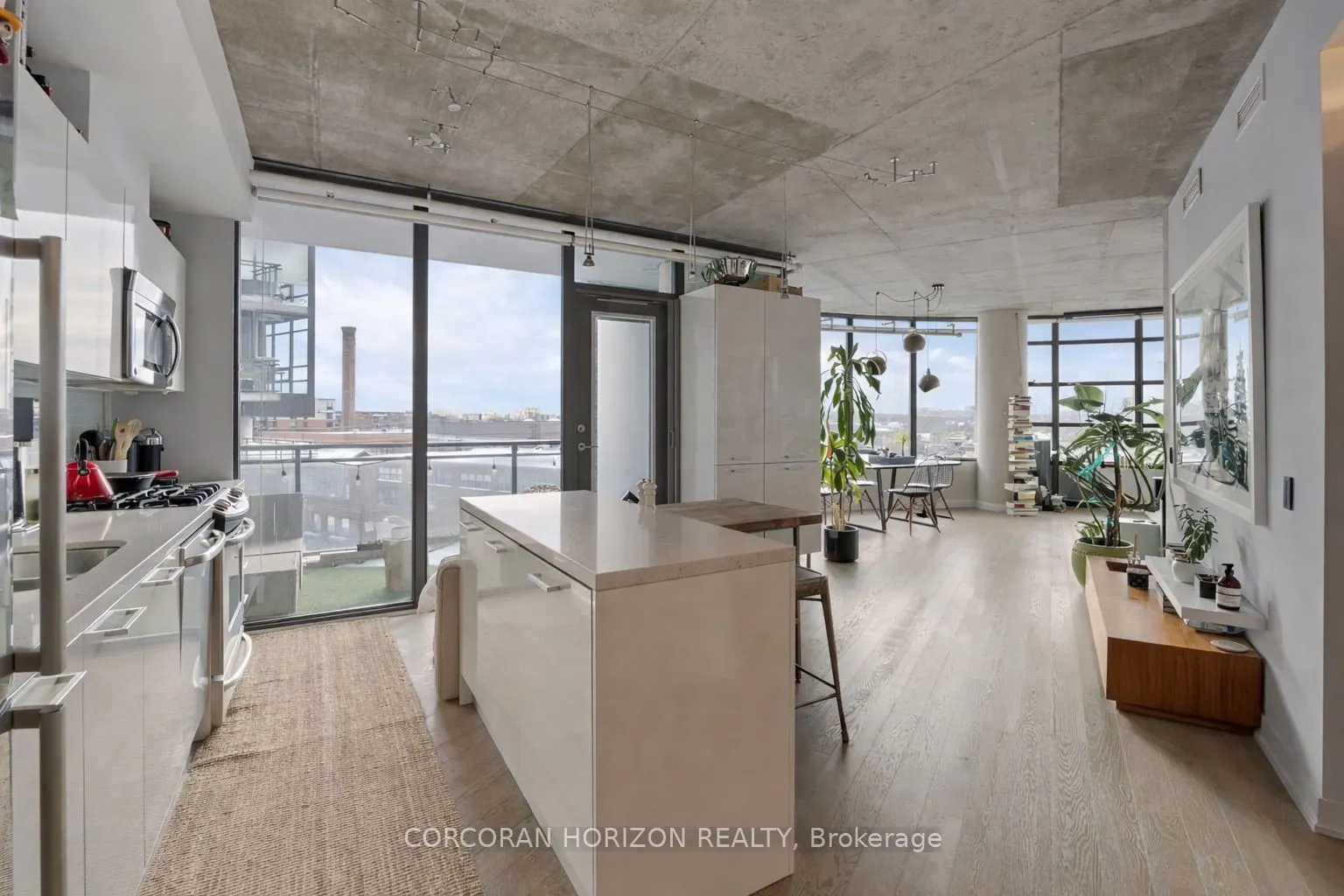 1201 Dundas Street E #503
