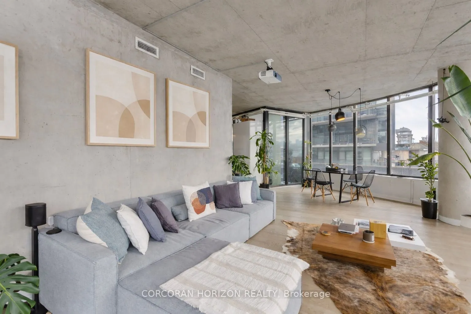 1201 Dundas Street E #503