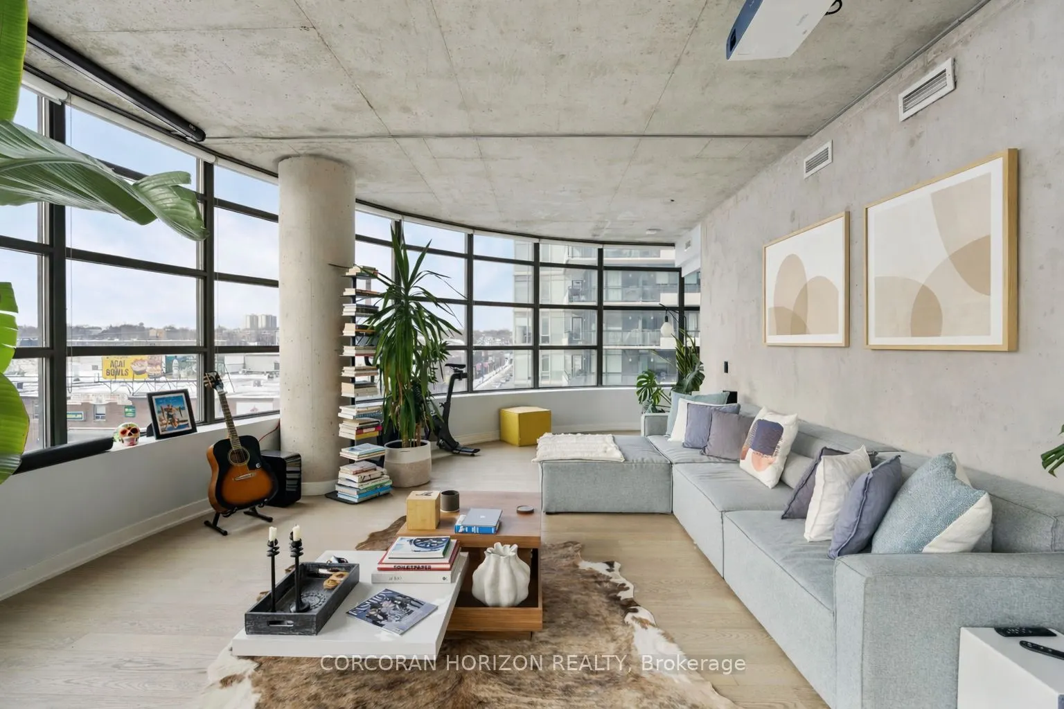 1201 Dundas Street E #503