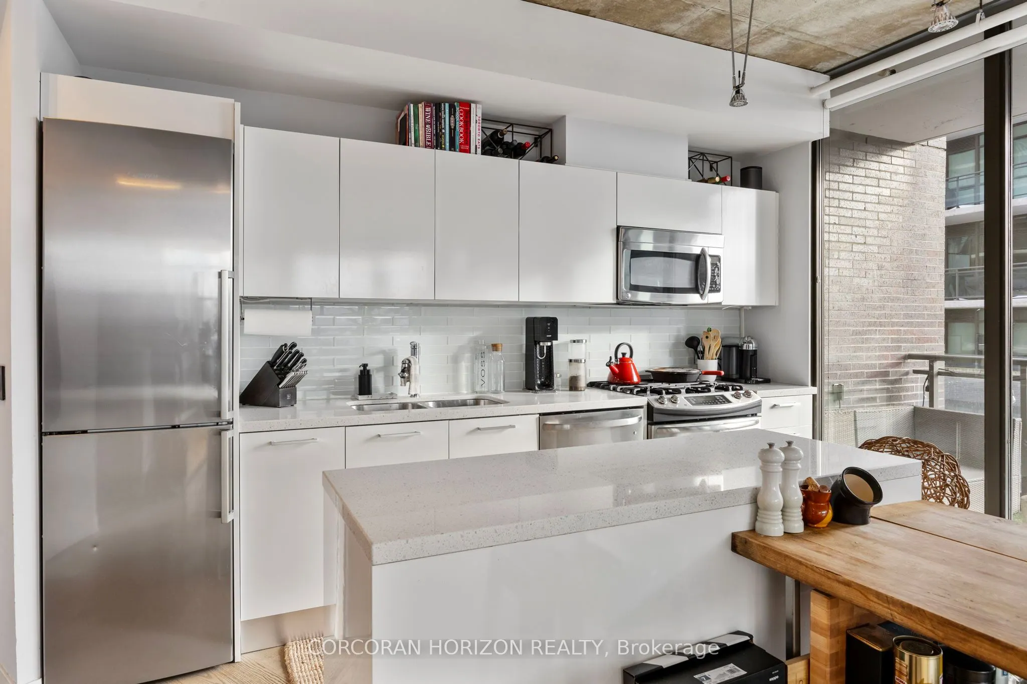 1201 Dundas Street E #503