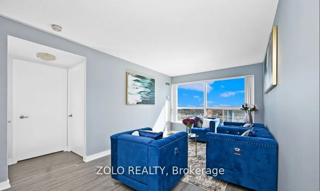 36 Lee Centre Drive #2708