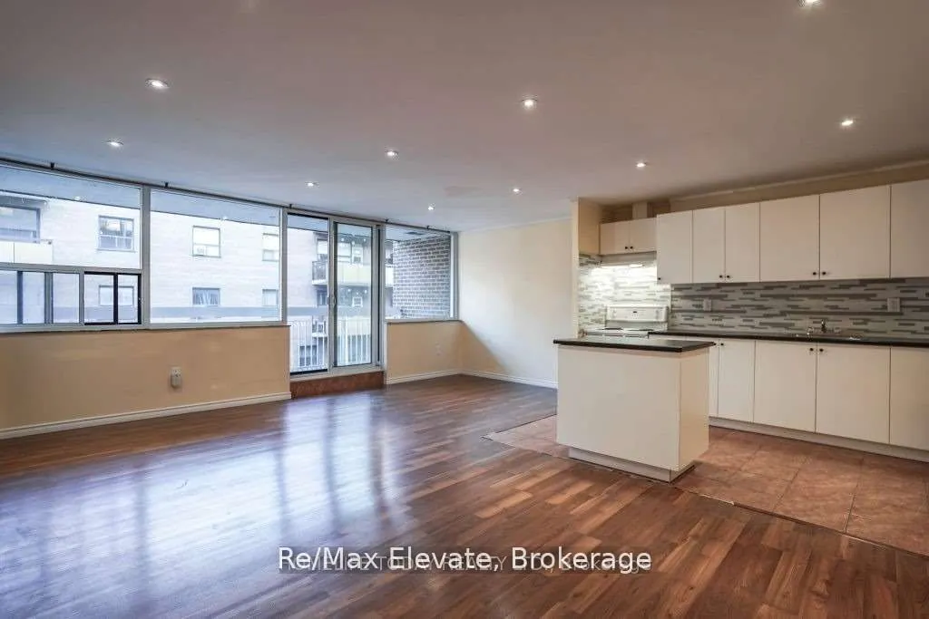 4060 Lawrence Avenue E #204