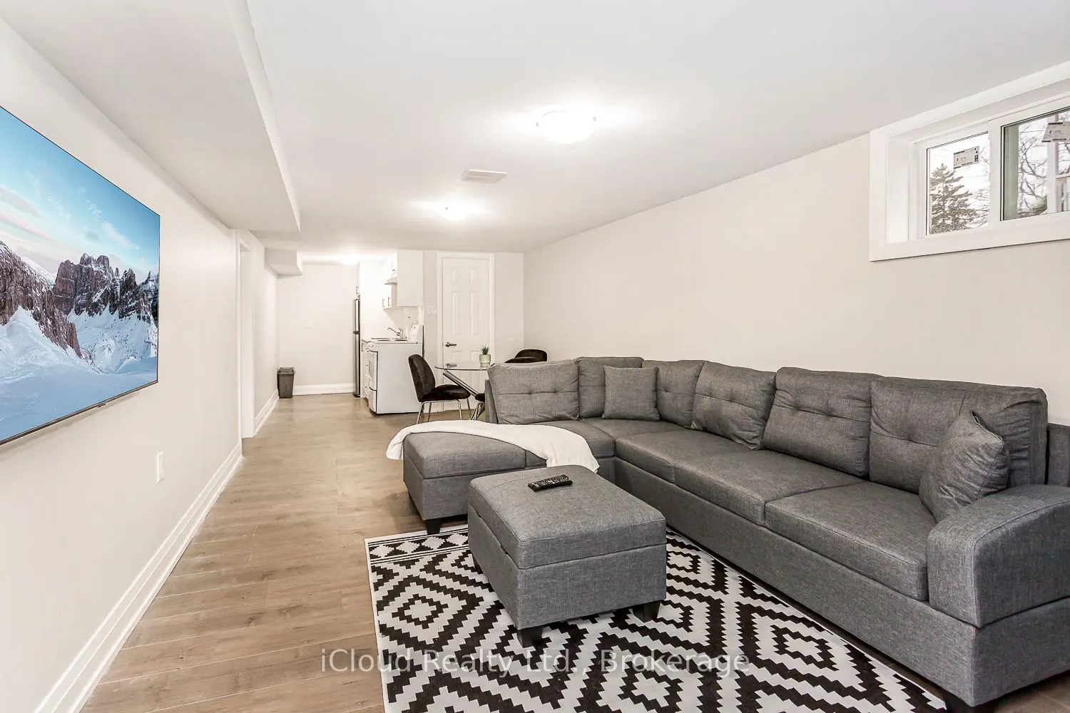 89 Darlingside Drive