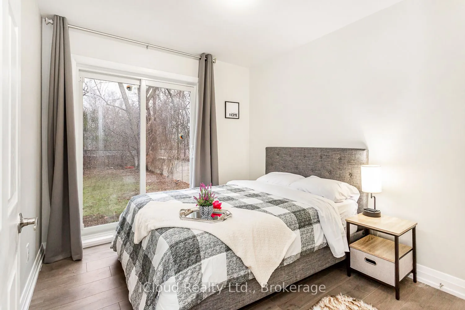 89 Darlingside Drive