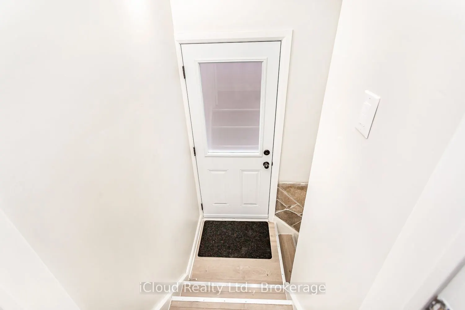 89 Darlingside Drive