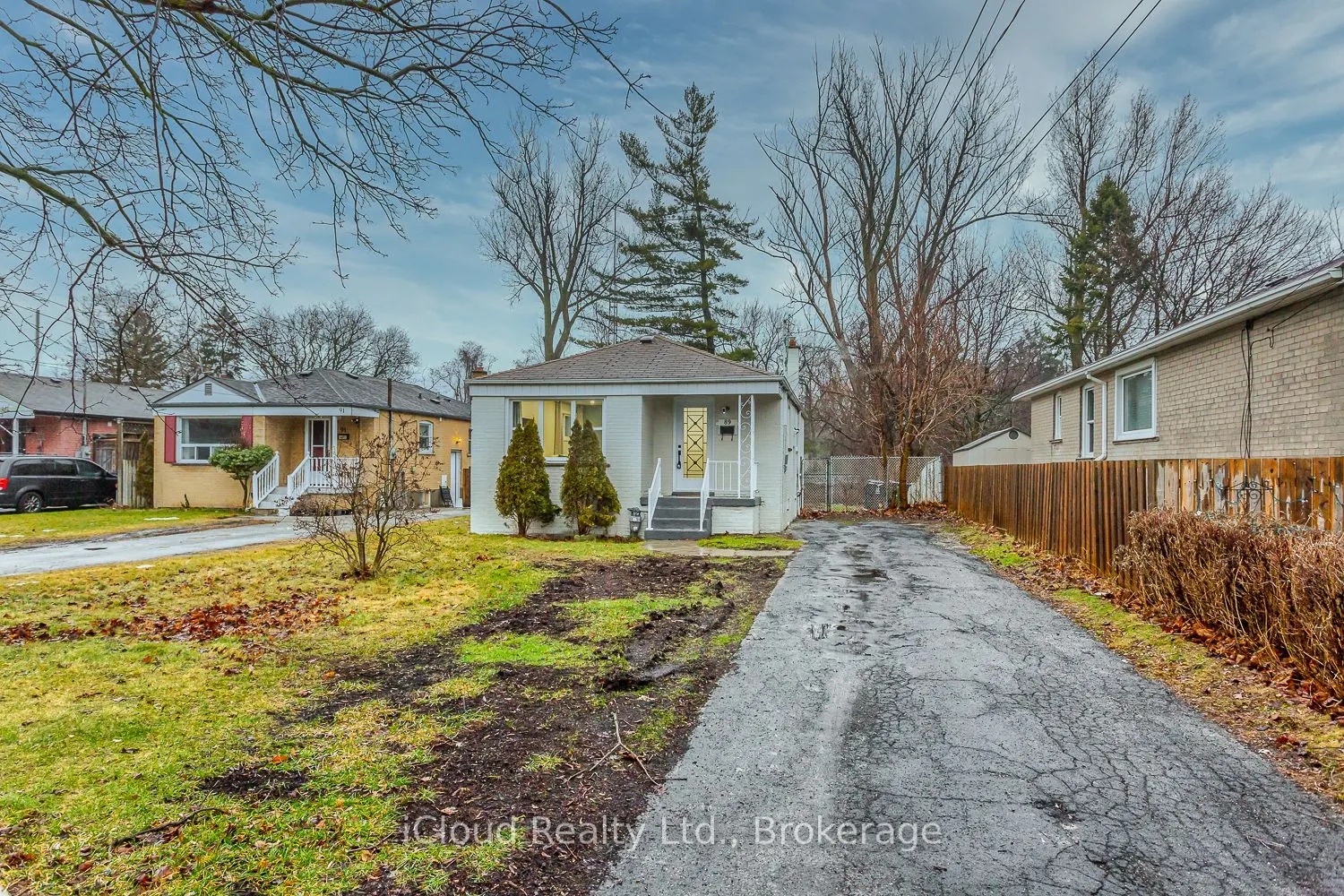 89 Darlingside Drive