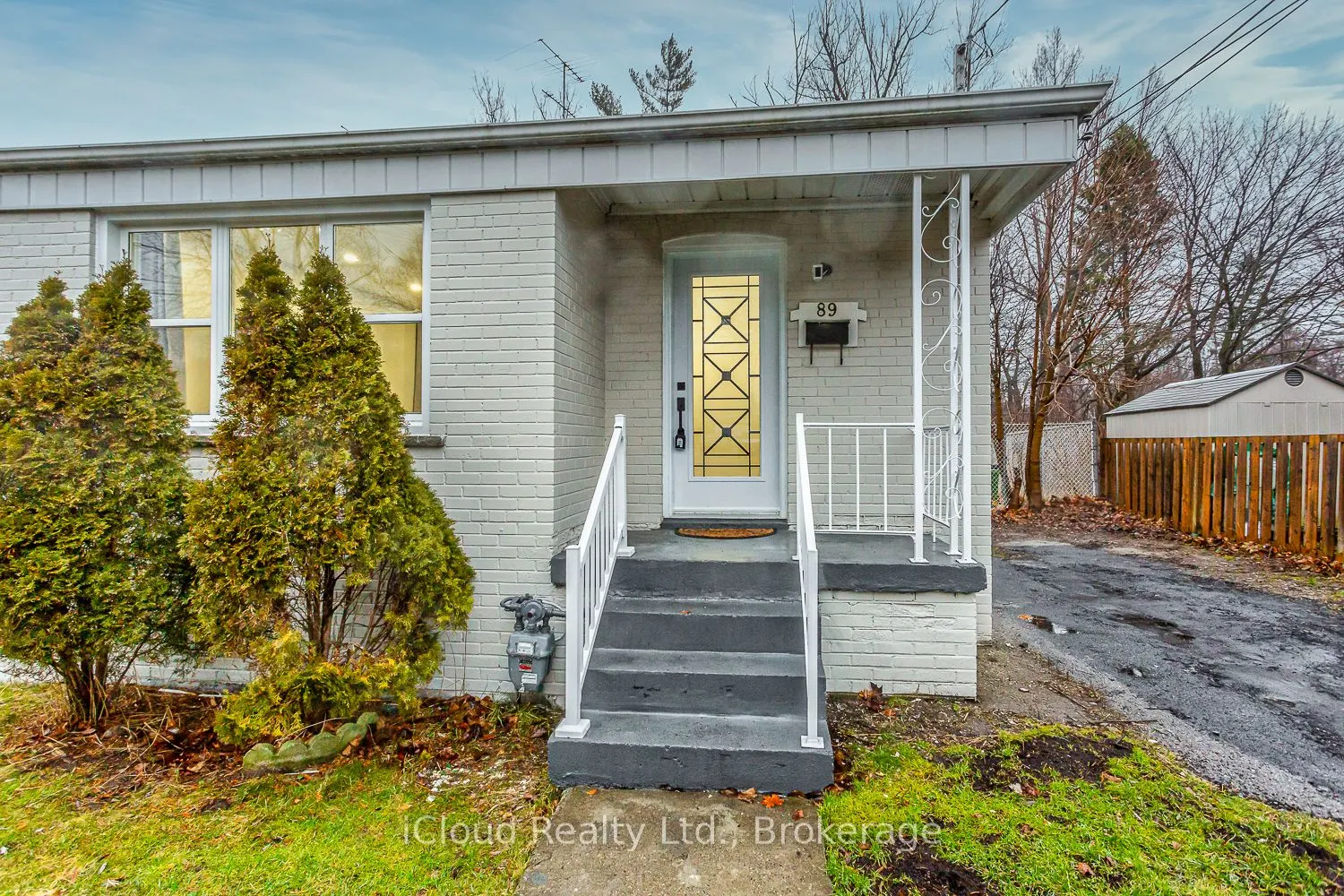 89 Darlingside Drive