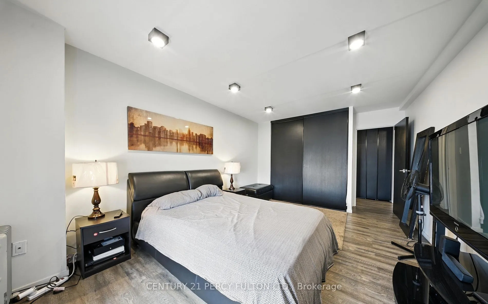 2 Glamorgan Avenue #1212