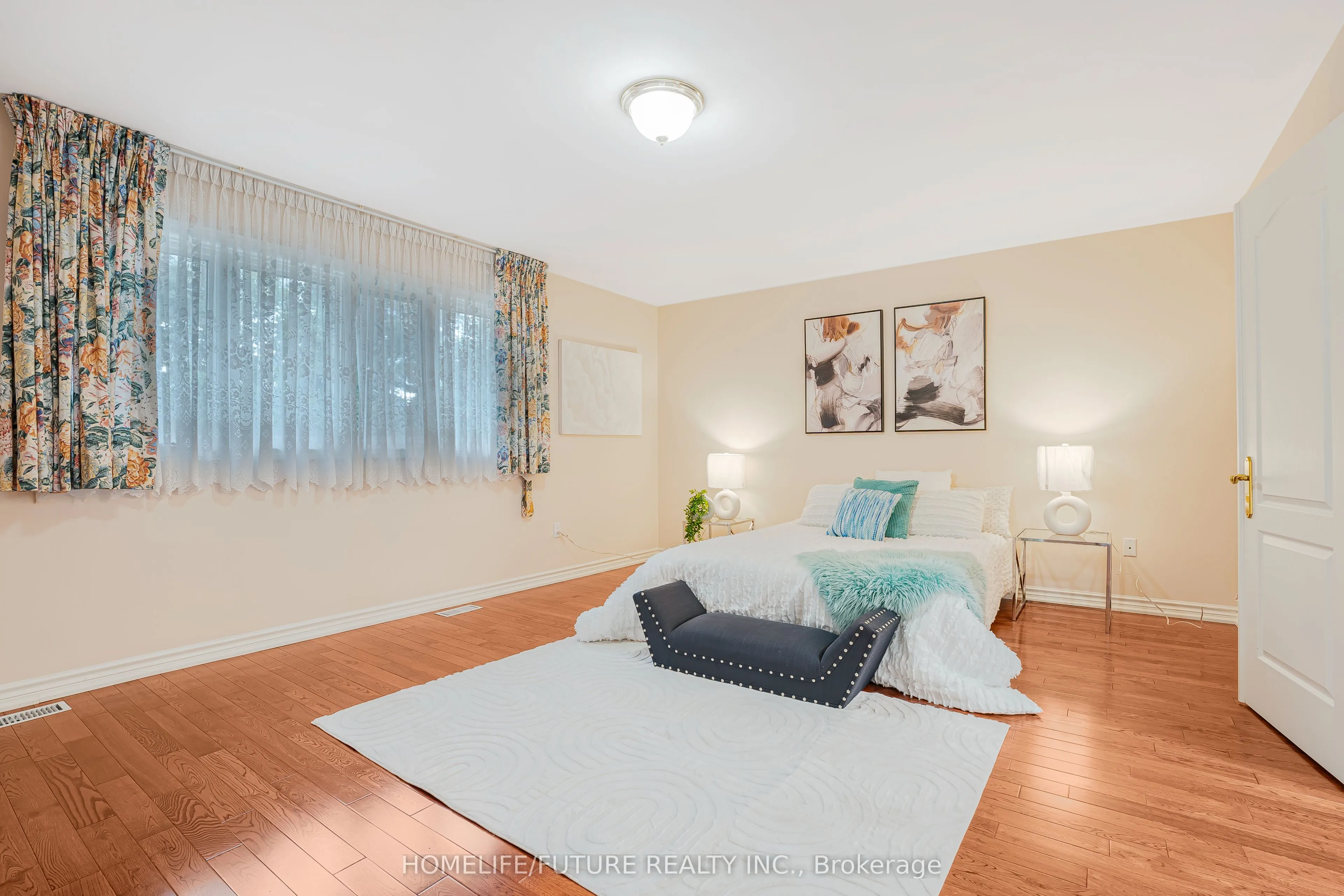 53 Linwood Avenue