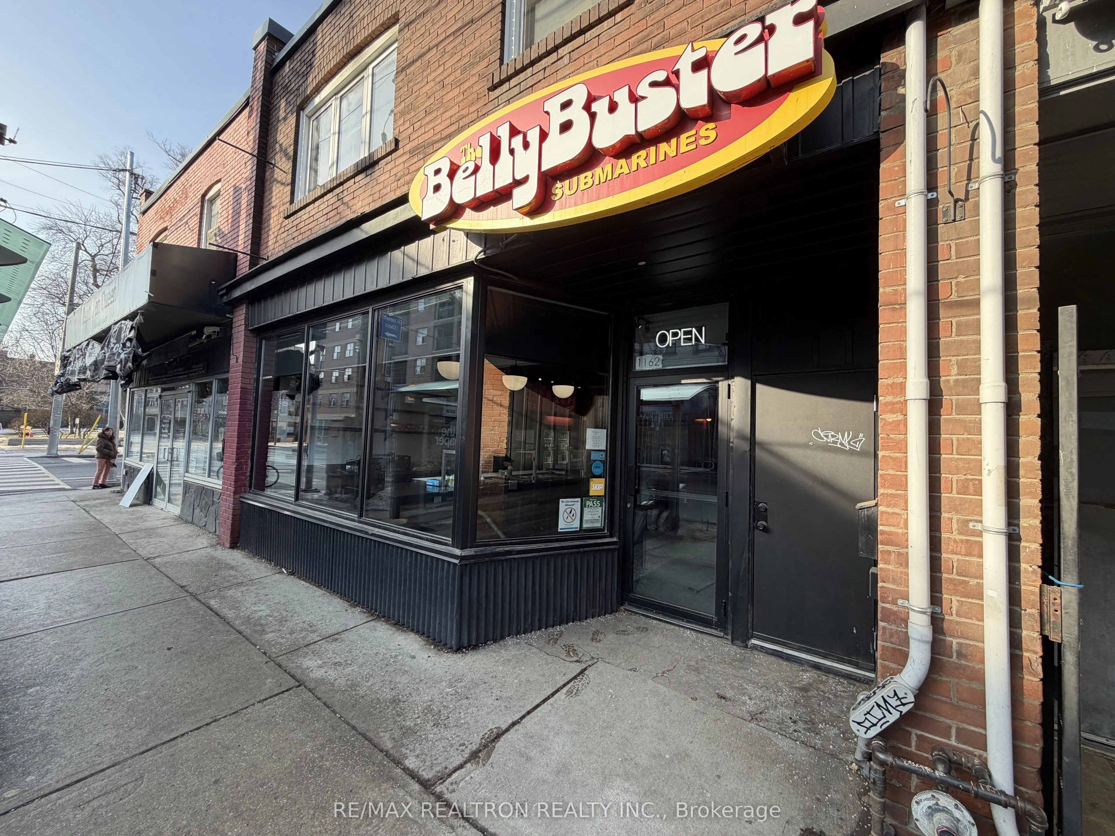 1162 Queen Street E