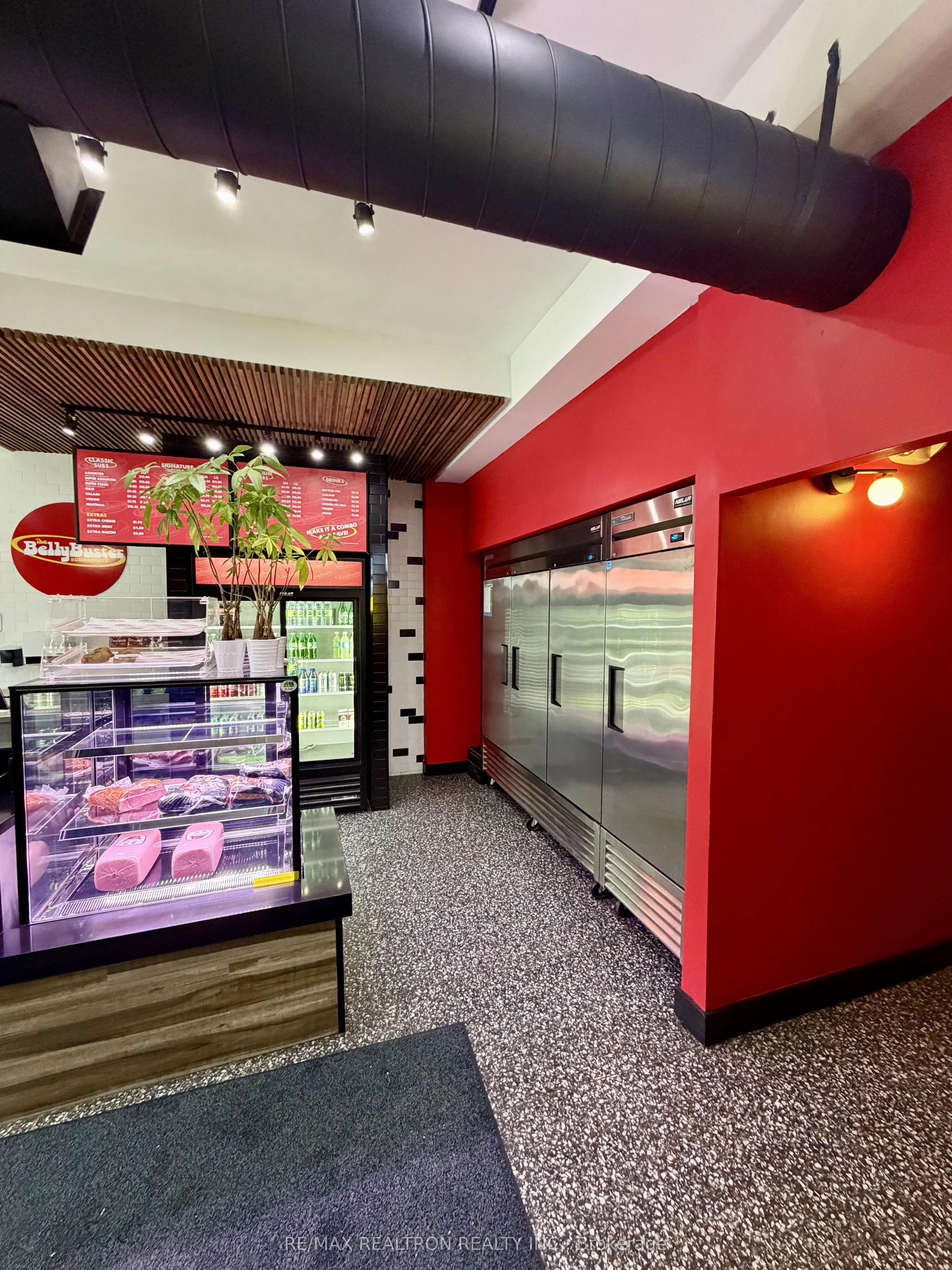 1162 Queen Street E