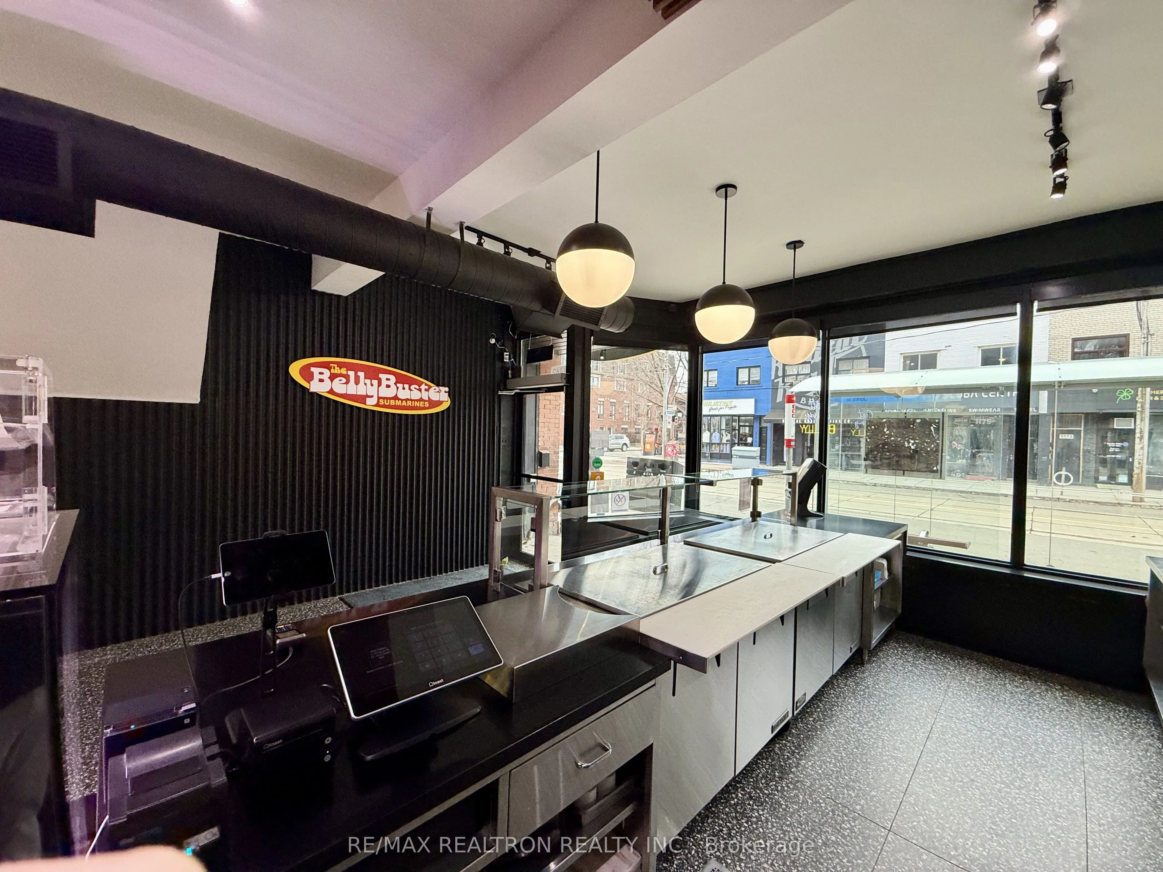 1162 Queen Street E