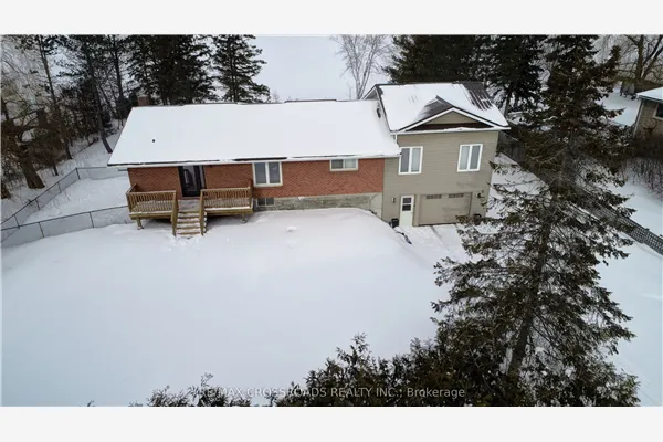 8 Williams Point Road