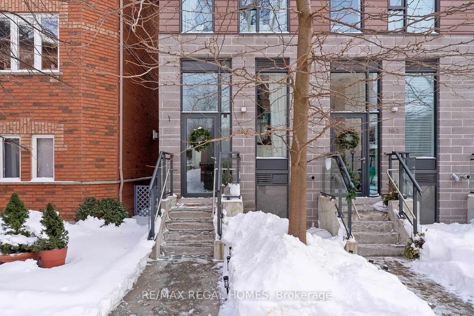 1238 Dundas Street E #TH110