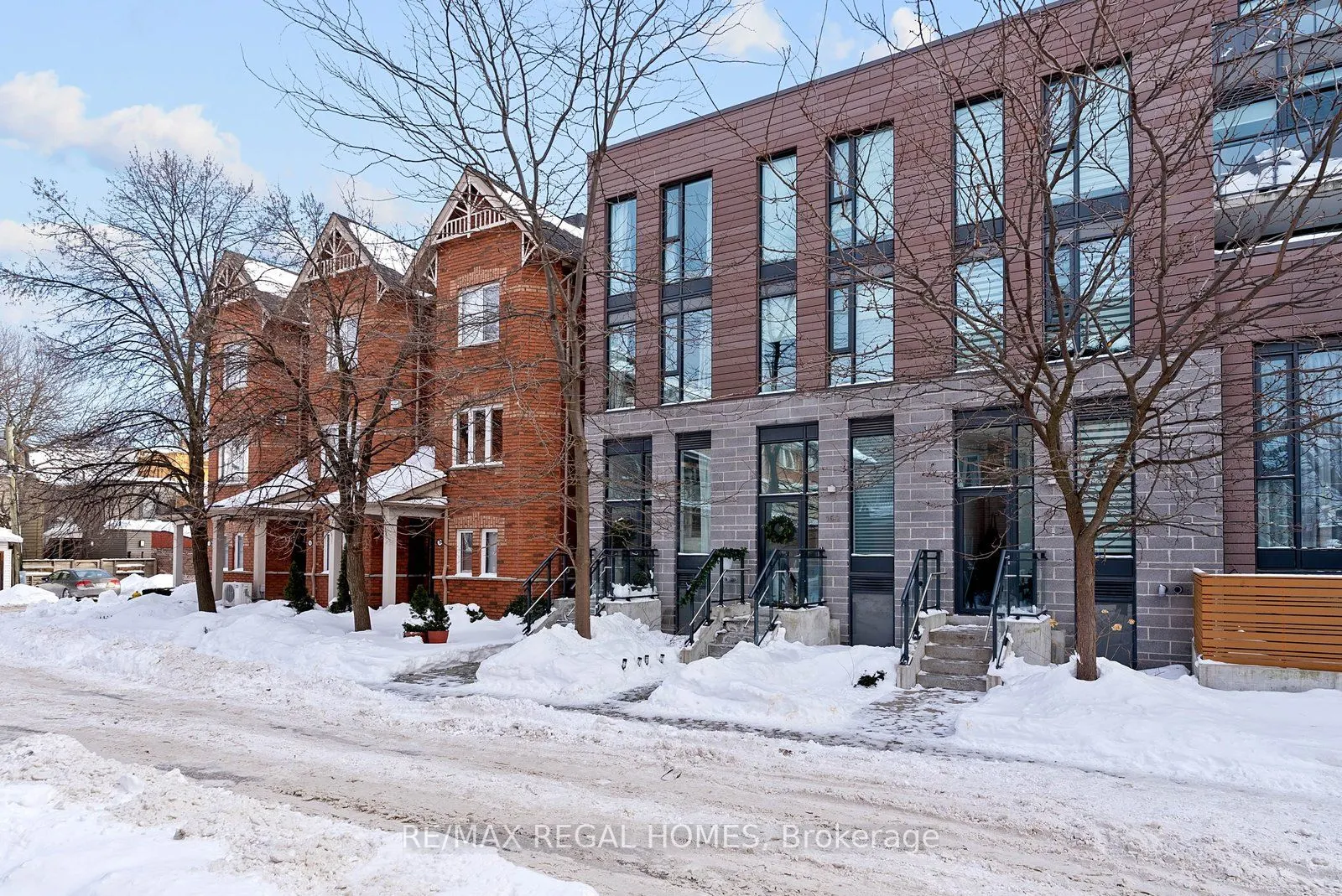 1238 Dundas Street E #TH110