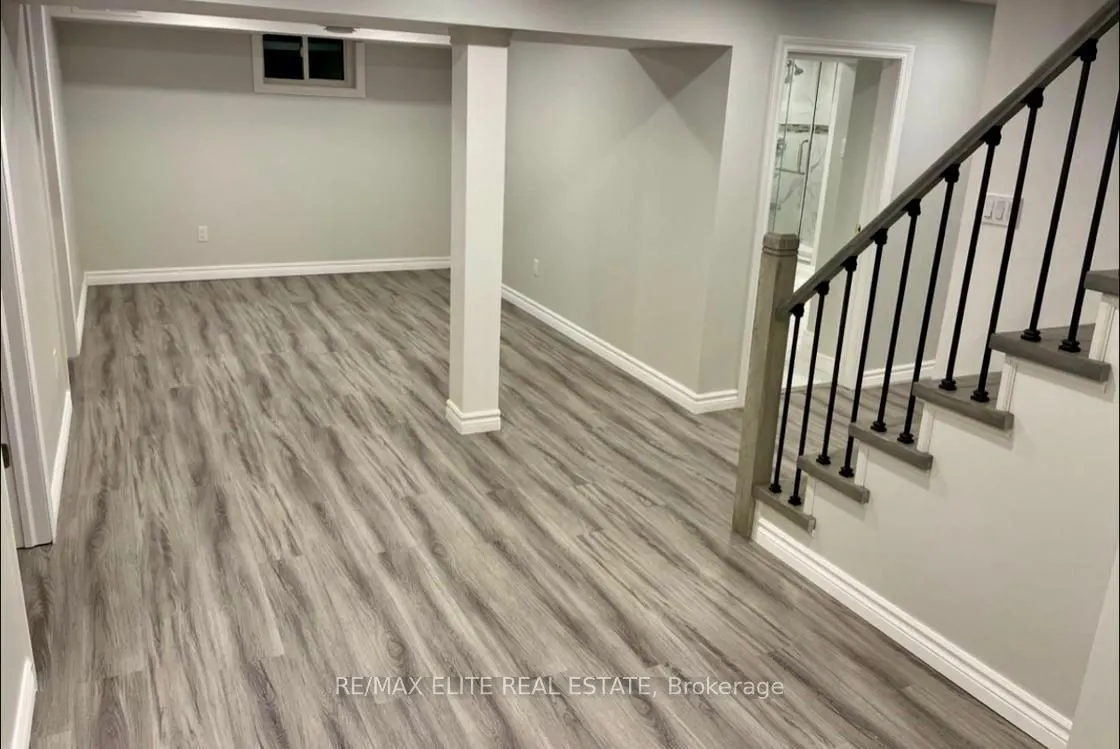 110 Front Street E