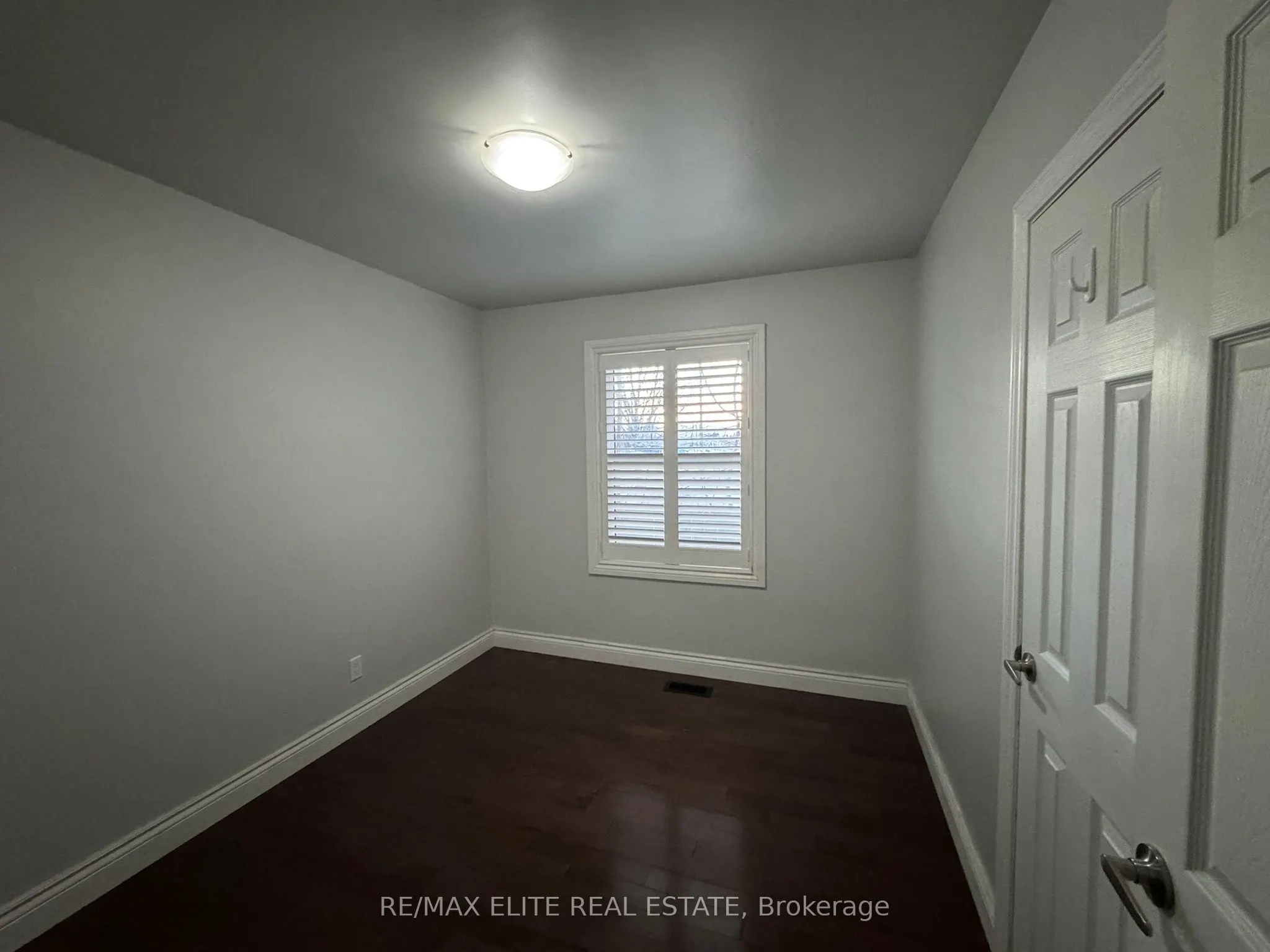 110 Front Street E