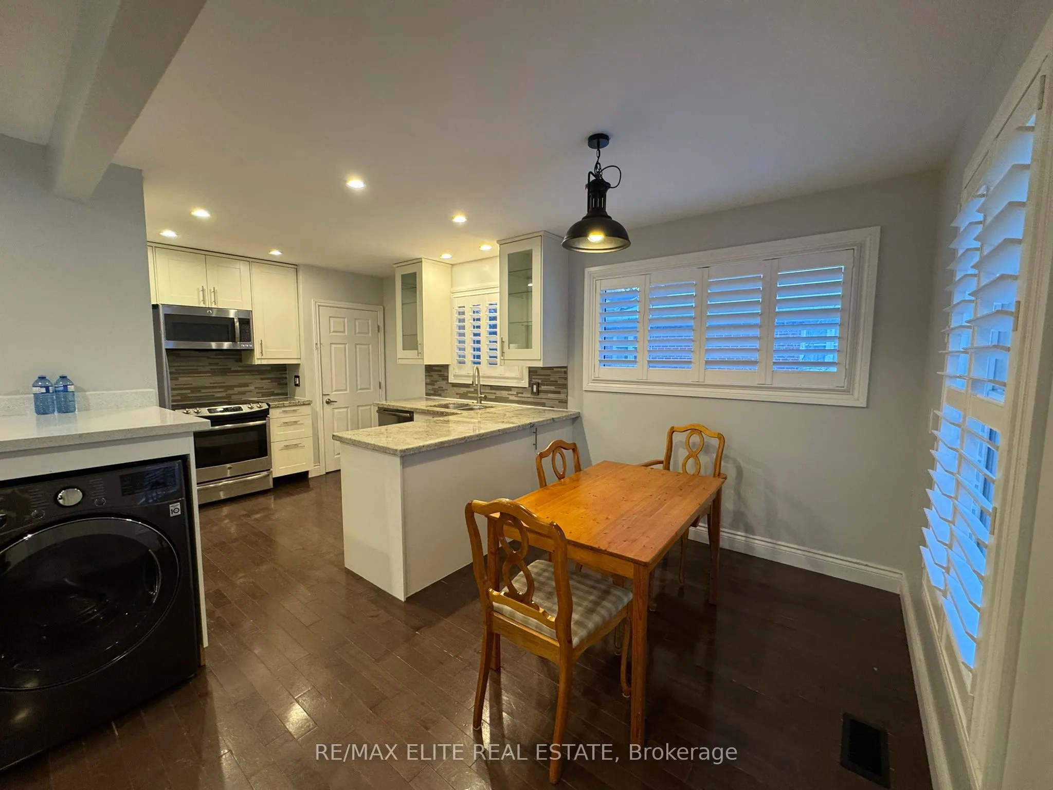 110 Front Street E