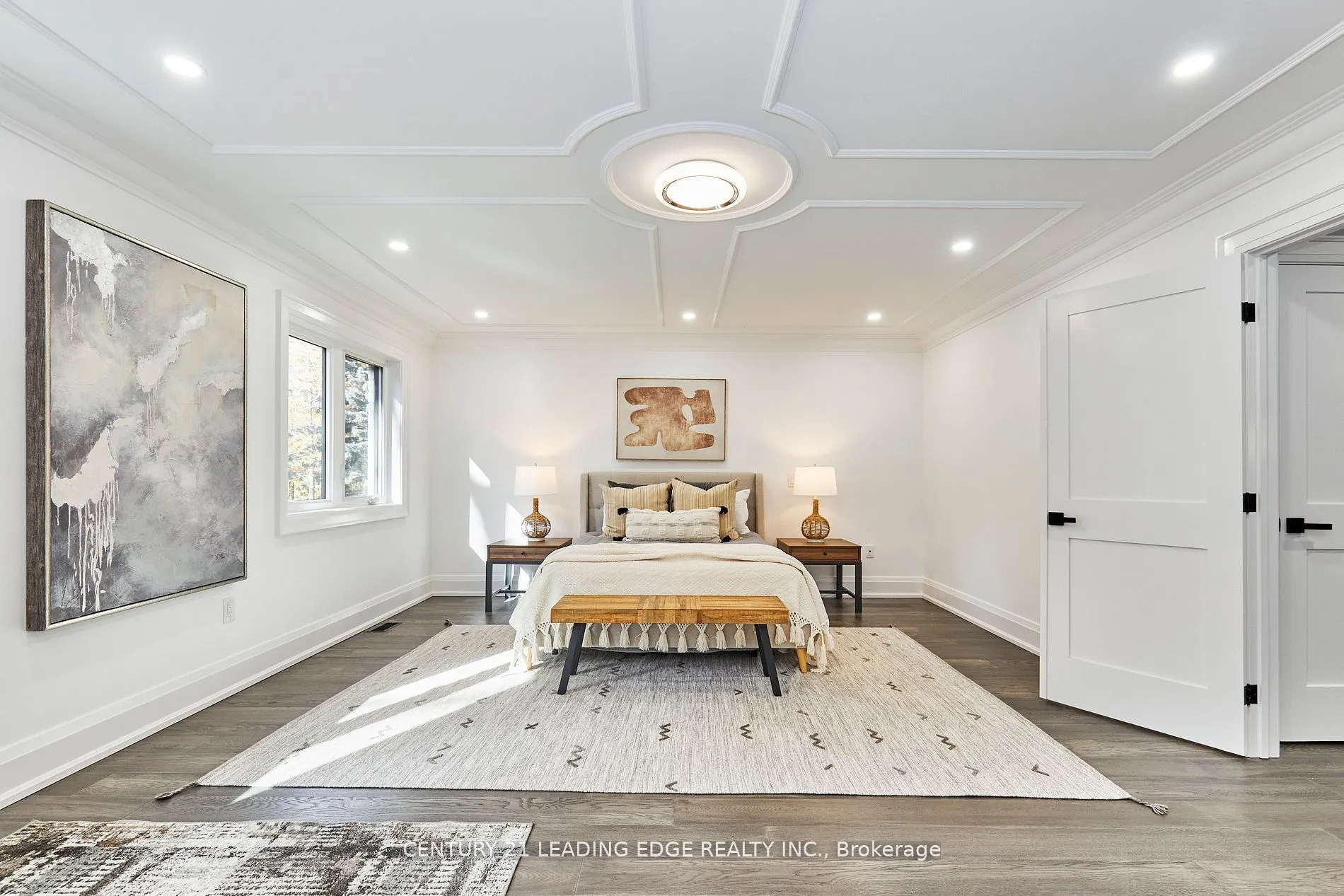 24 Larwood Boulevard