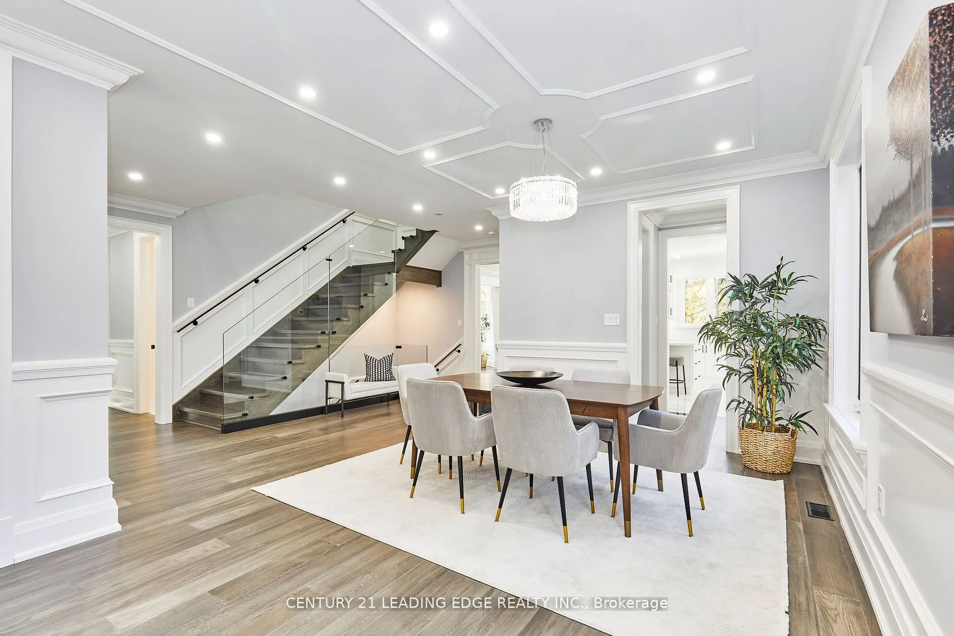 24 Larwood Boulevard