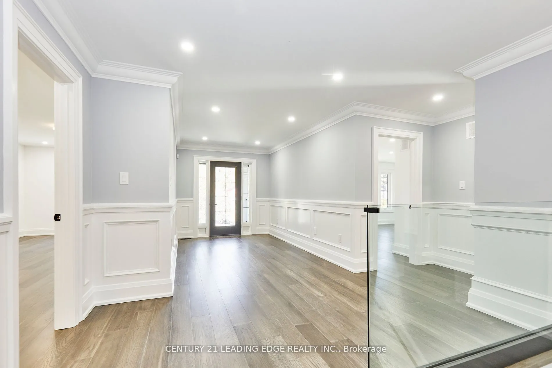 24 Larwood Boulevard