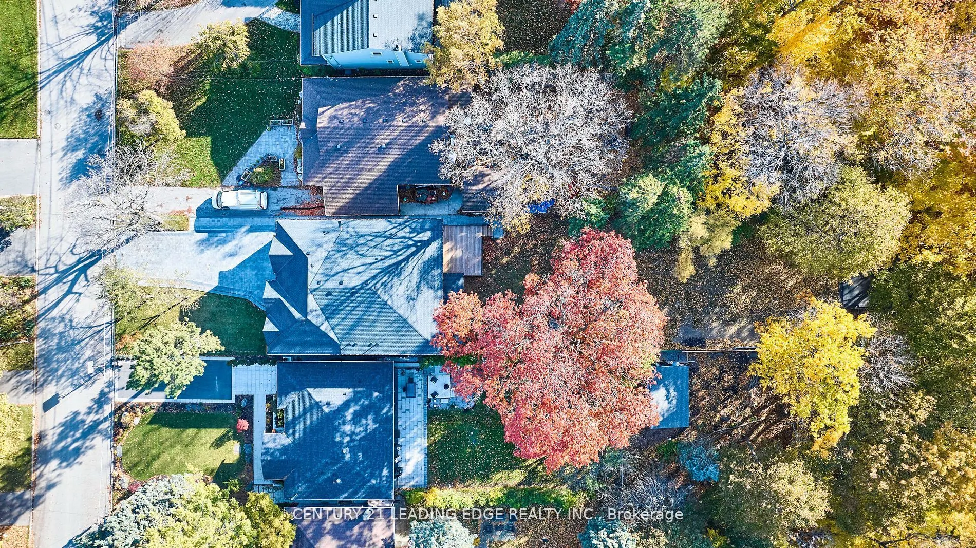24 Larwood Boulevard