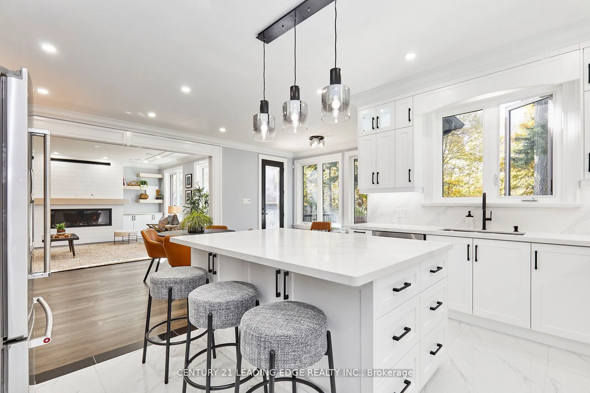 24 Larwood Boulevard