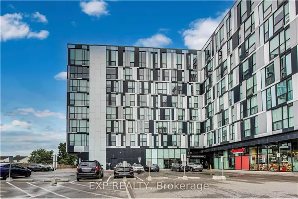 1900 Simcoe Street N #739
