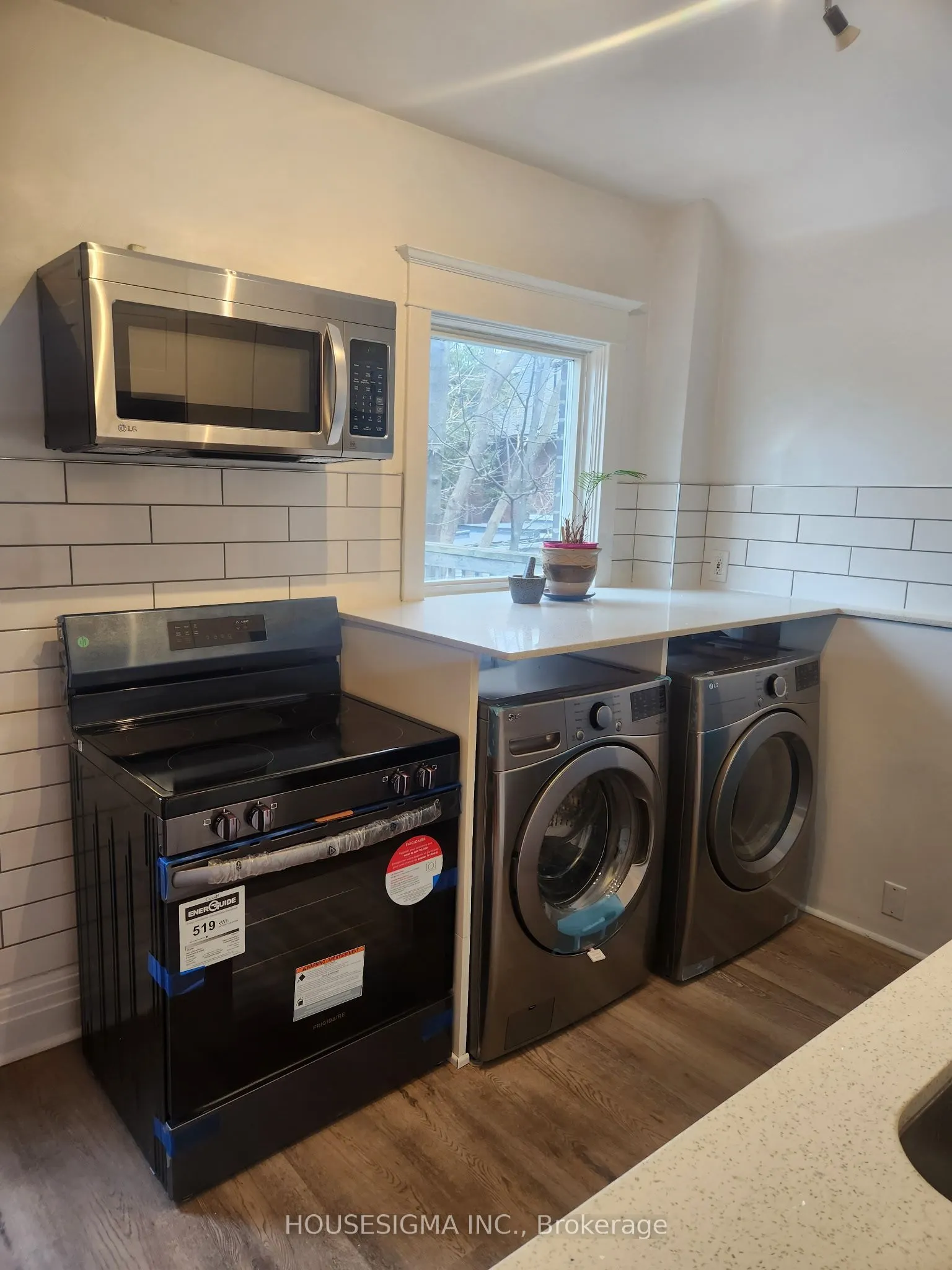 256 Woodbine Avenue