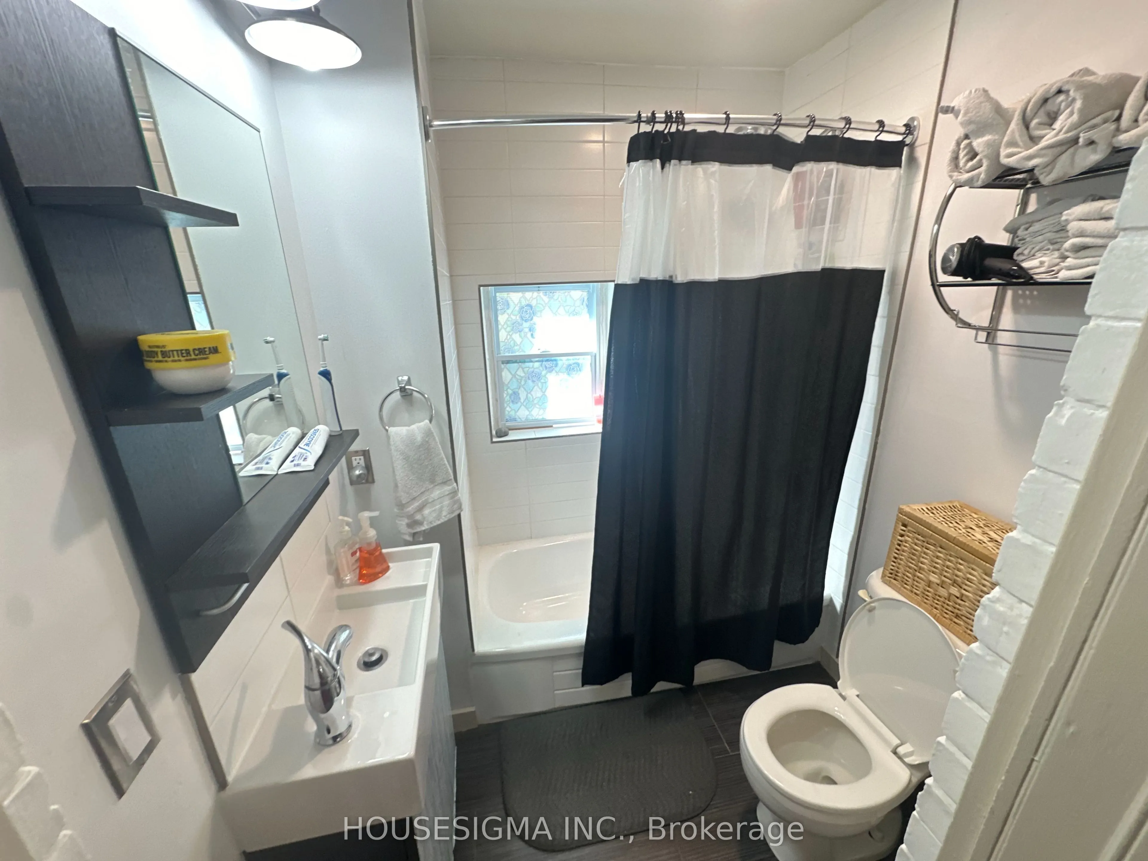 256 Woodbine Avenue
