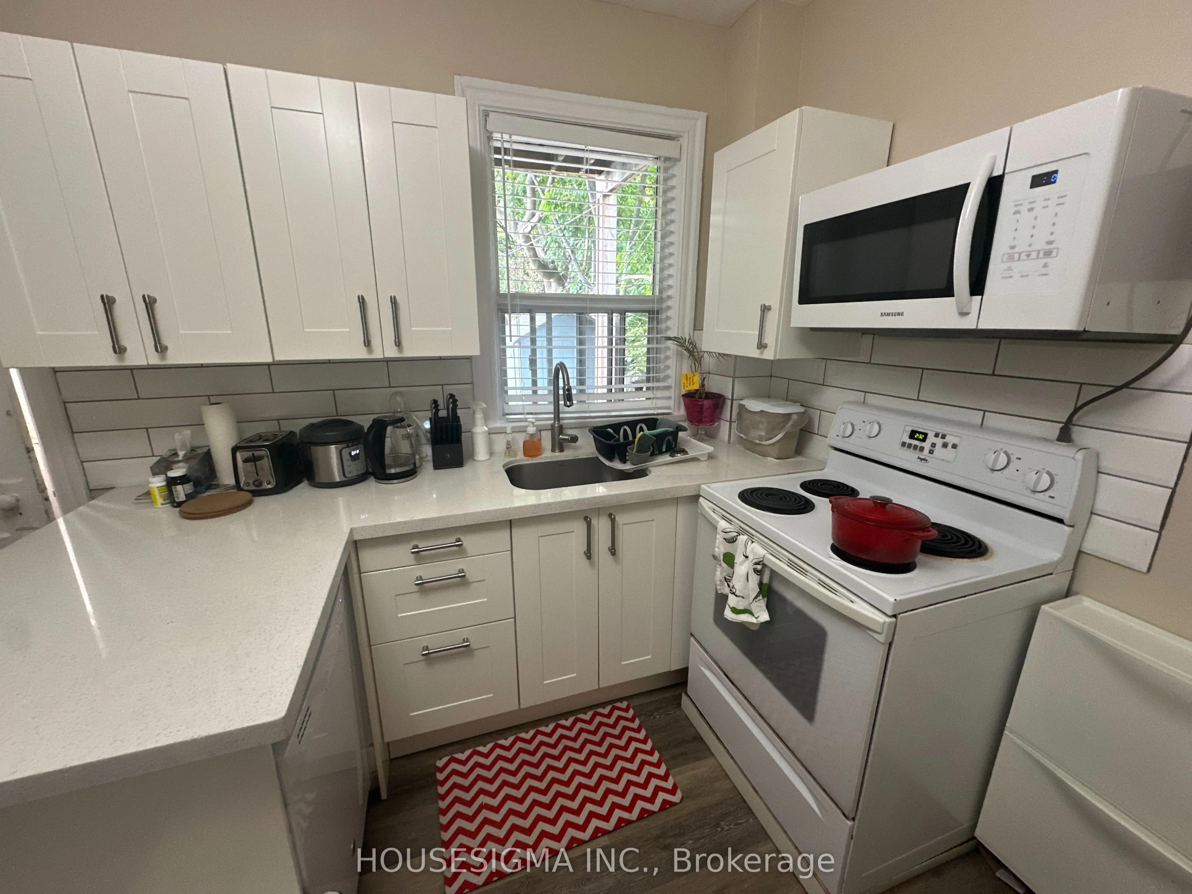 256 Woodbine Avenue