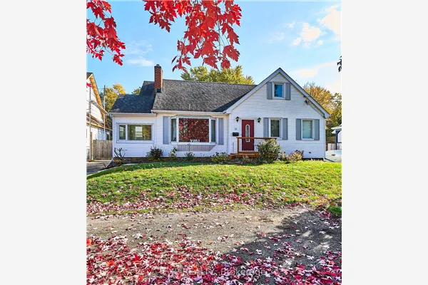 17 Eastwood Avenue N