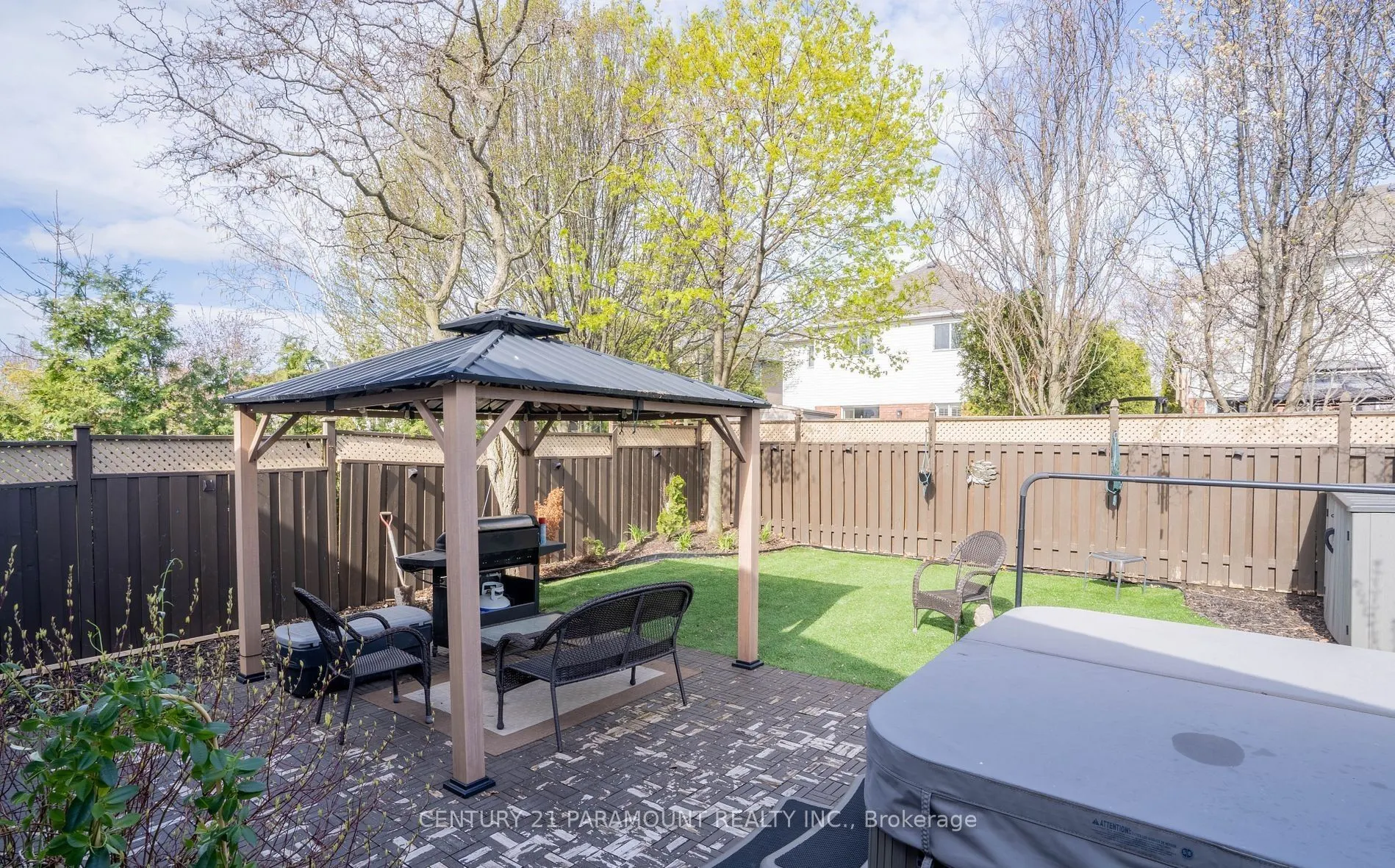 100 Fieldcrest Avenue