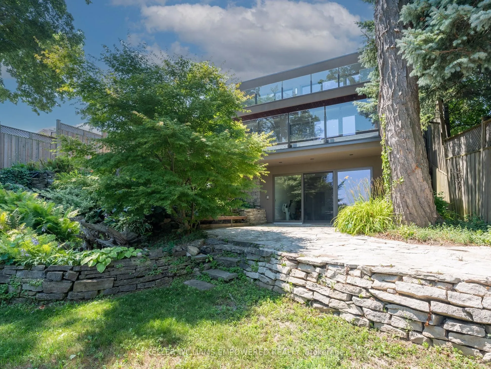 9 Fenwood Heights