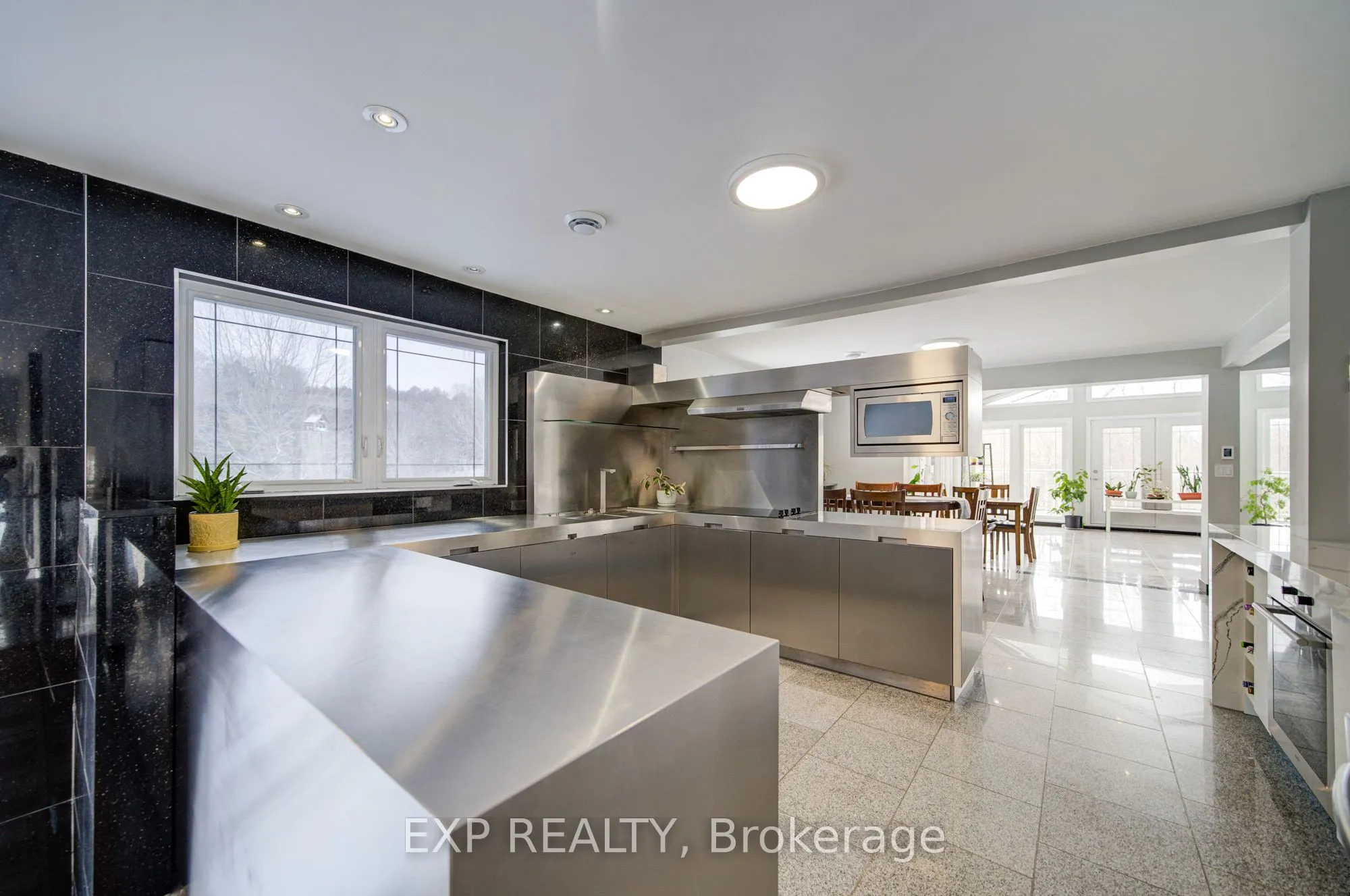 3505 Cochrane Street