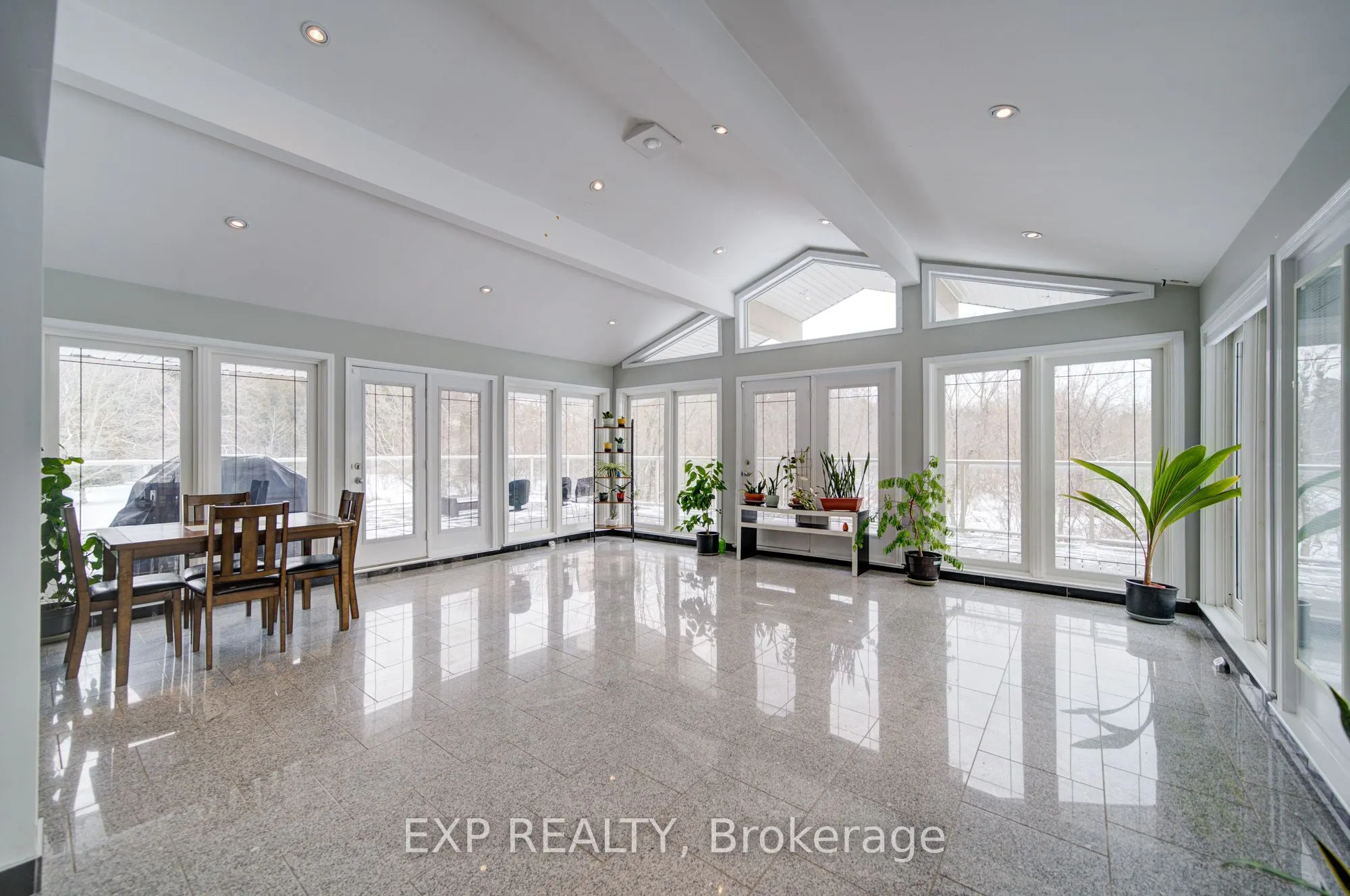 3505 Cochrane Street